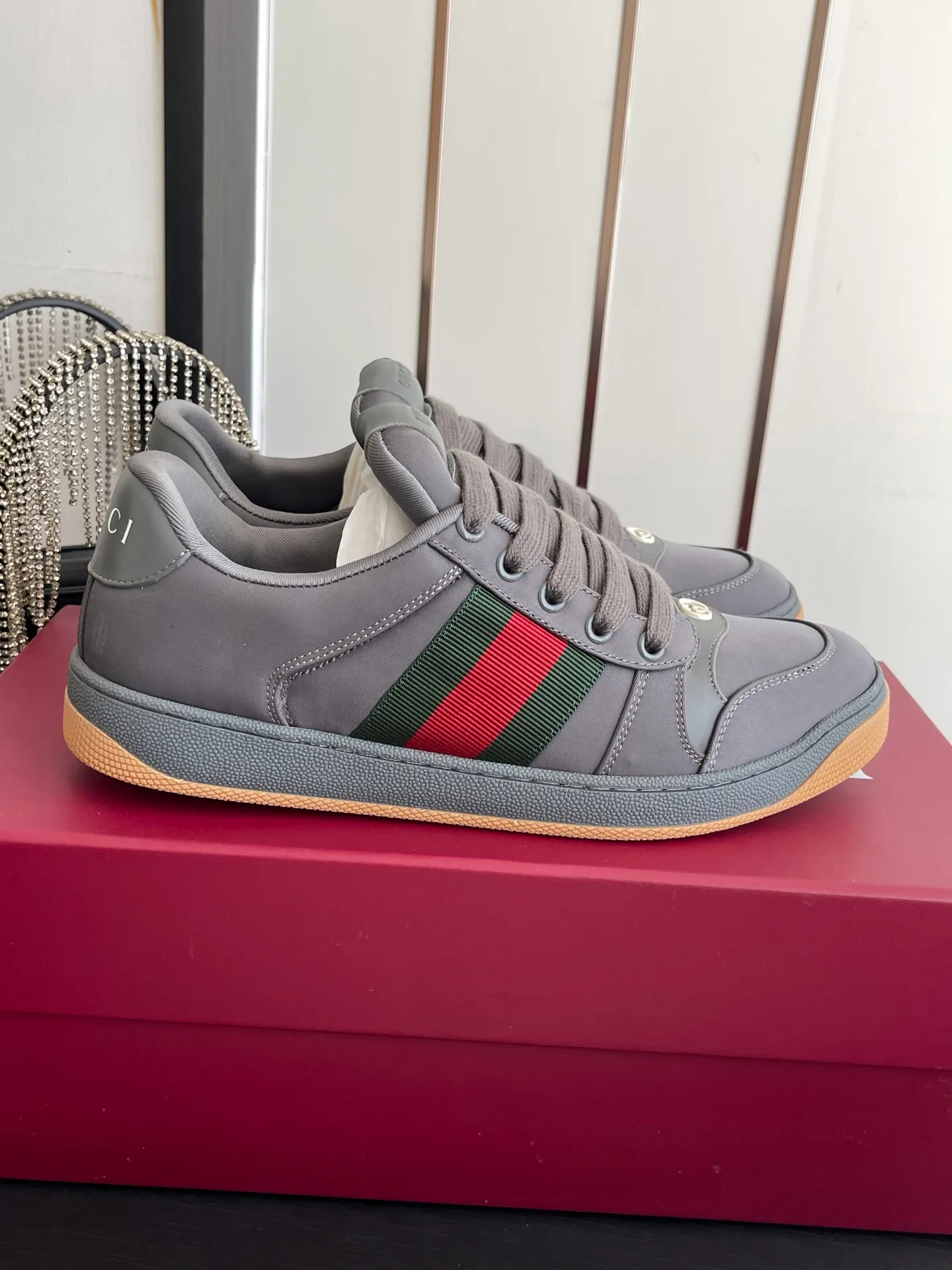 Кроссовки Женские Gucci 18582906