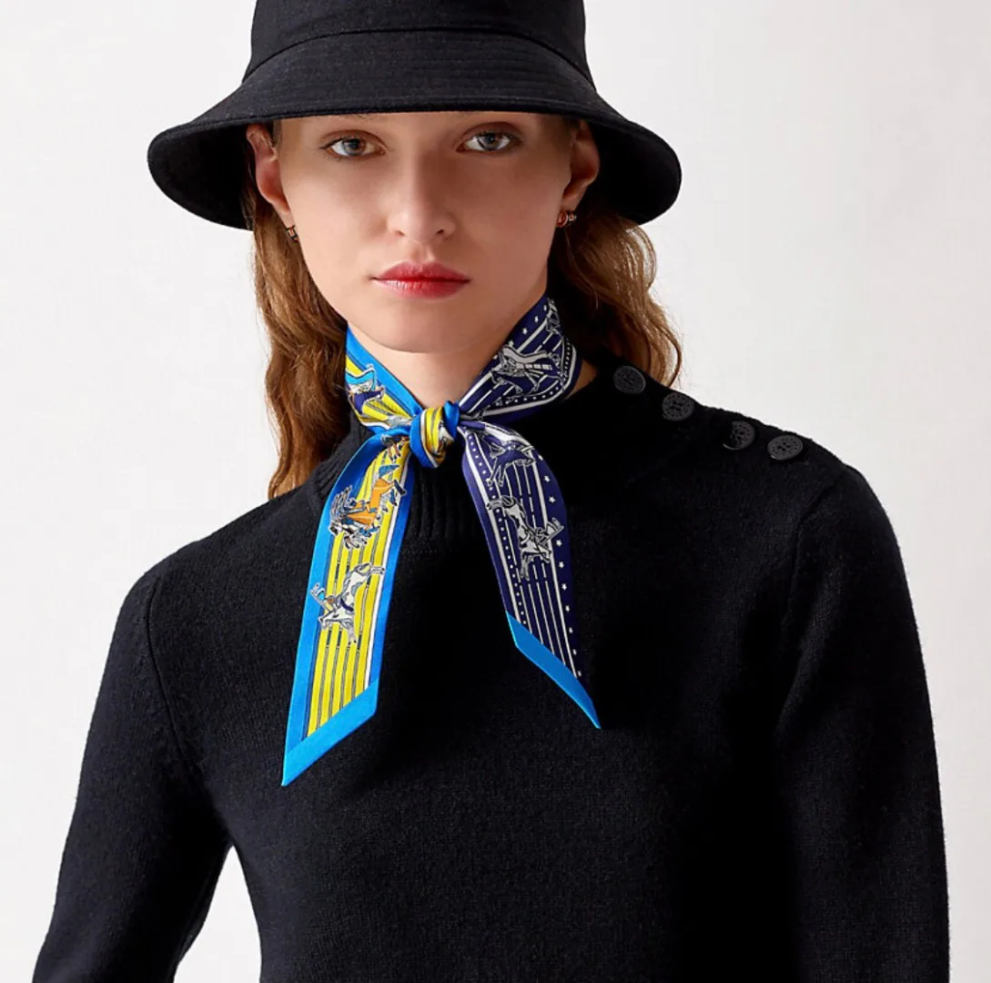 Silk Scarves HERMES 17673085
