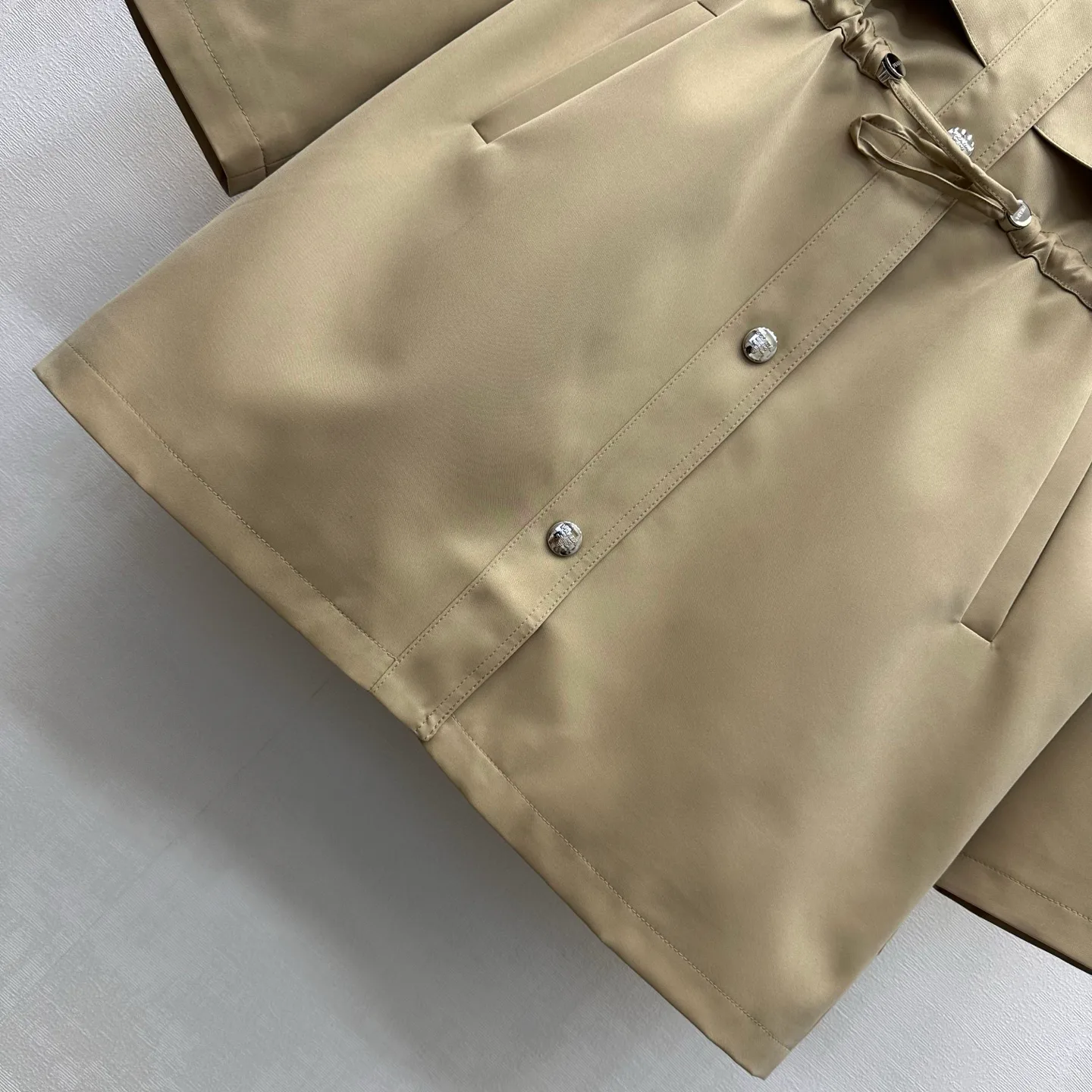 Women's Jackets And Down Jackets PRADA 18432100