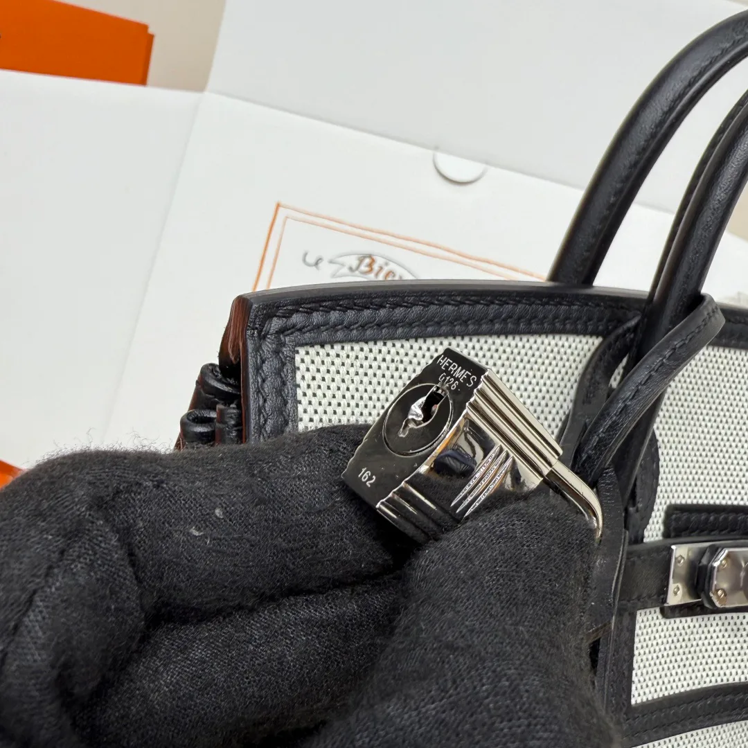 Women's Classic Handbags HERMES 18076746