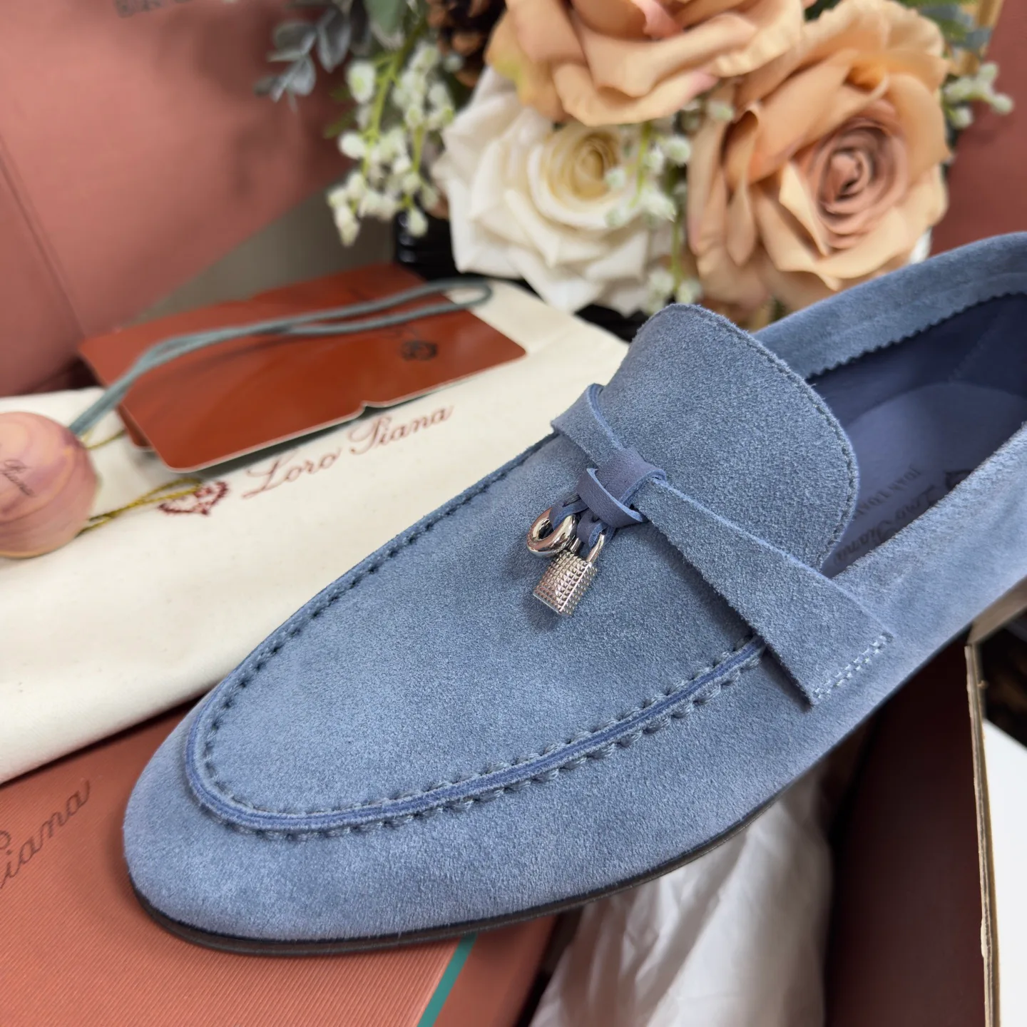Women's Loafers And Moccasins LORO PIANA 17418237