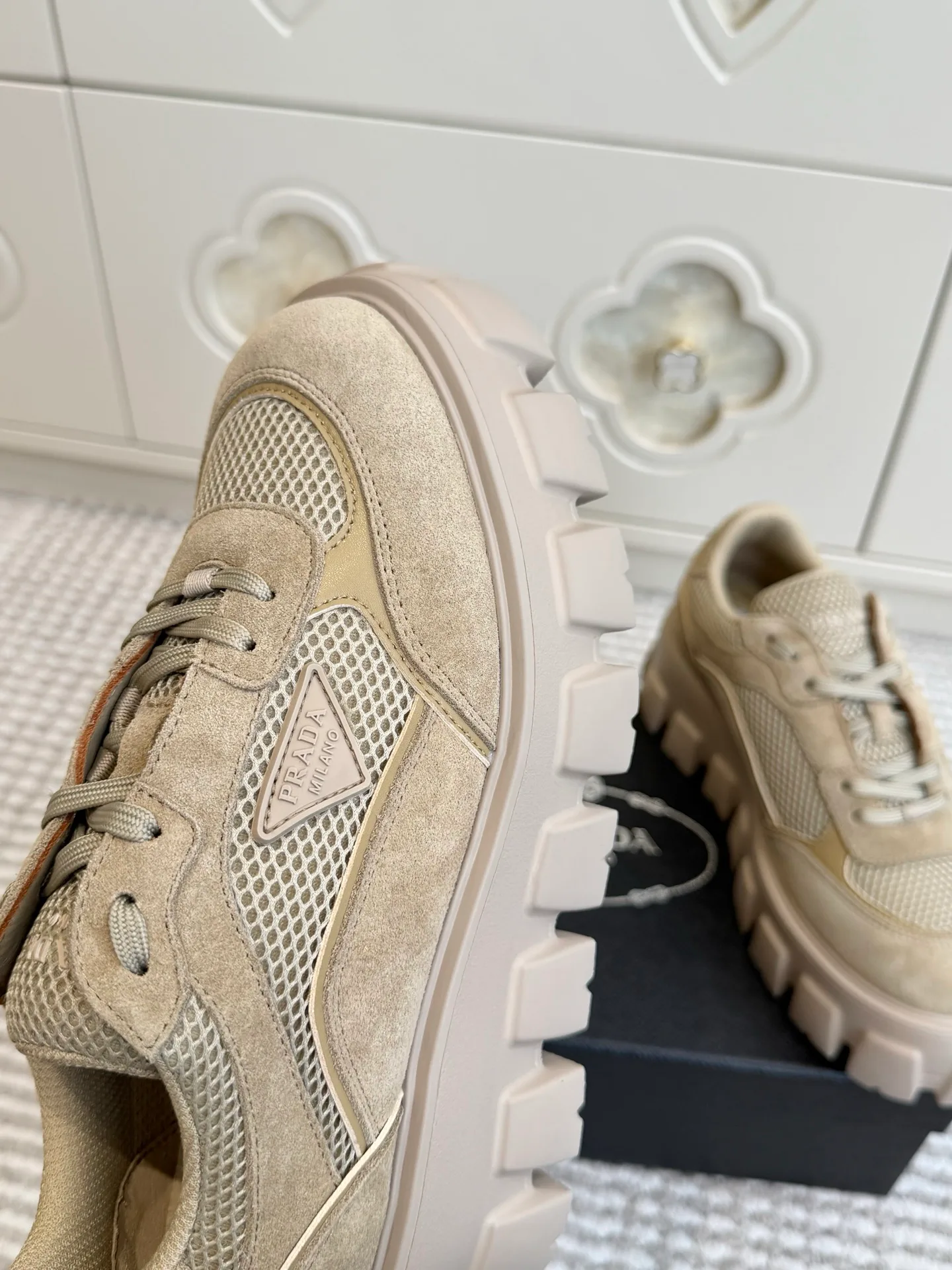 Women's Sneakers PRADA 18261278
