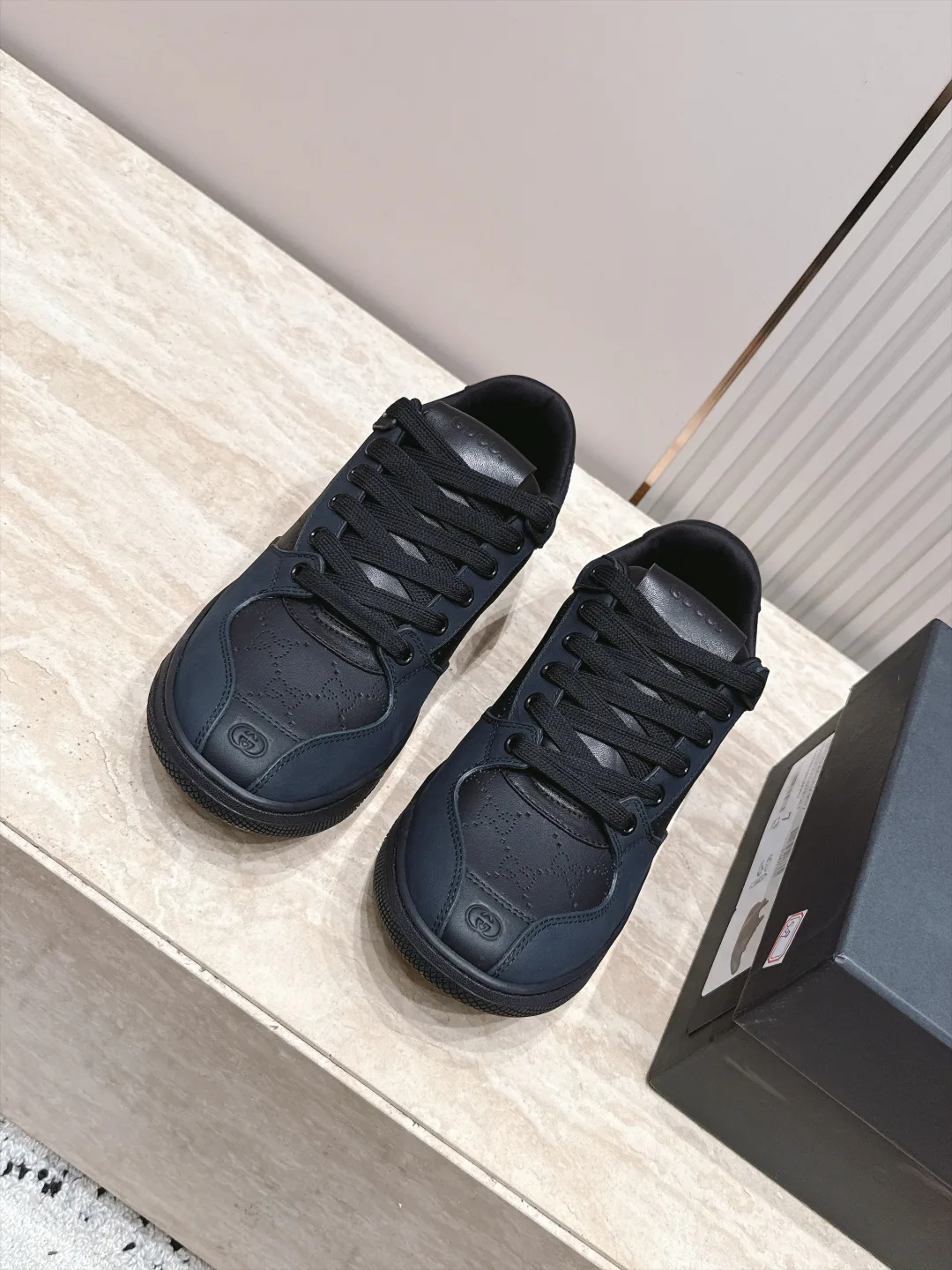 Кроссовки Женские Gucci 18636822