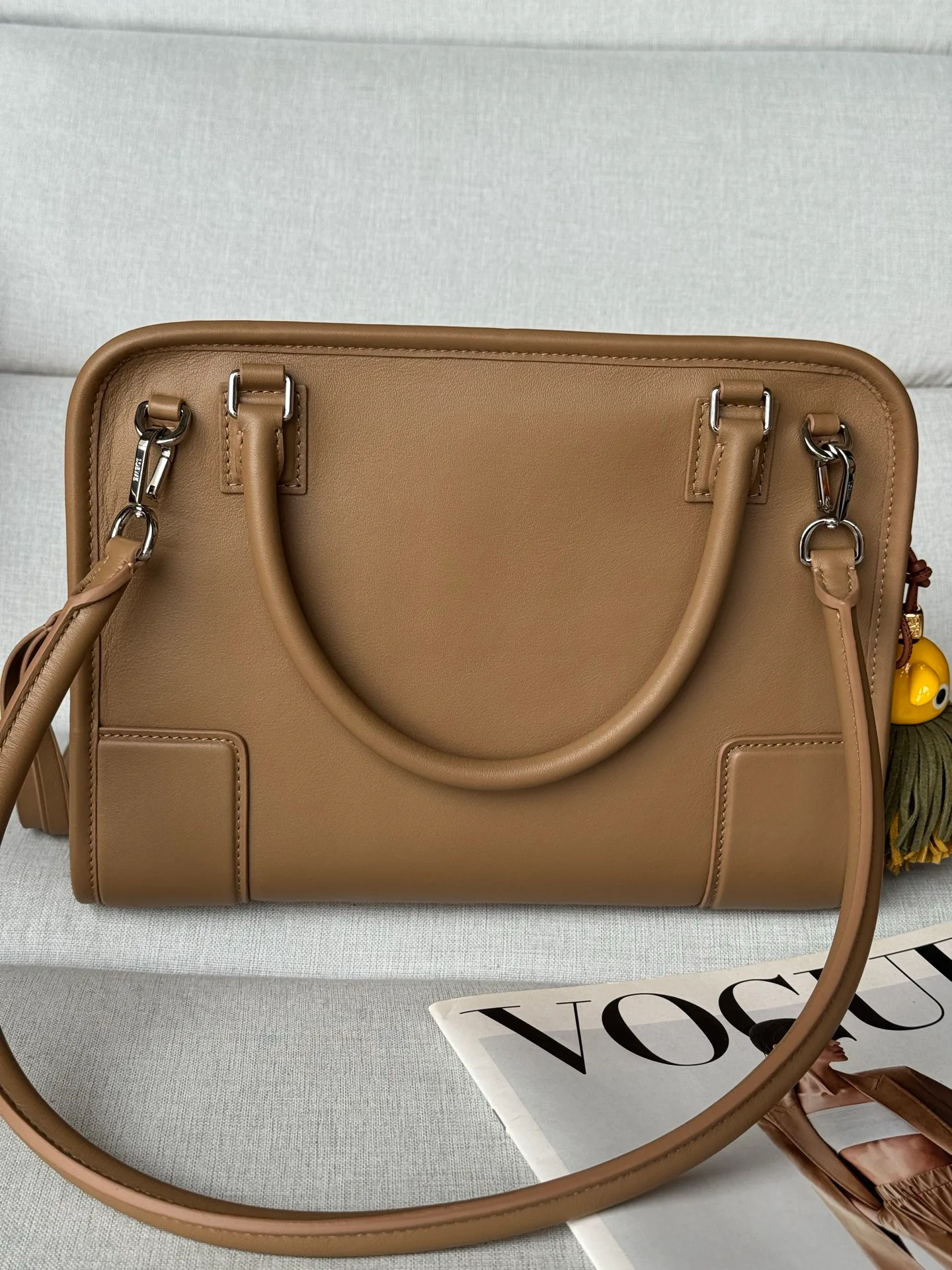 Women's Classic Handbags LOEWE 17679816