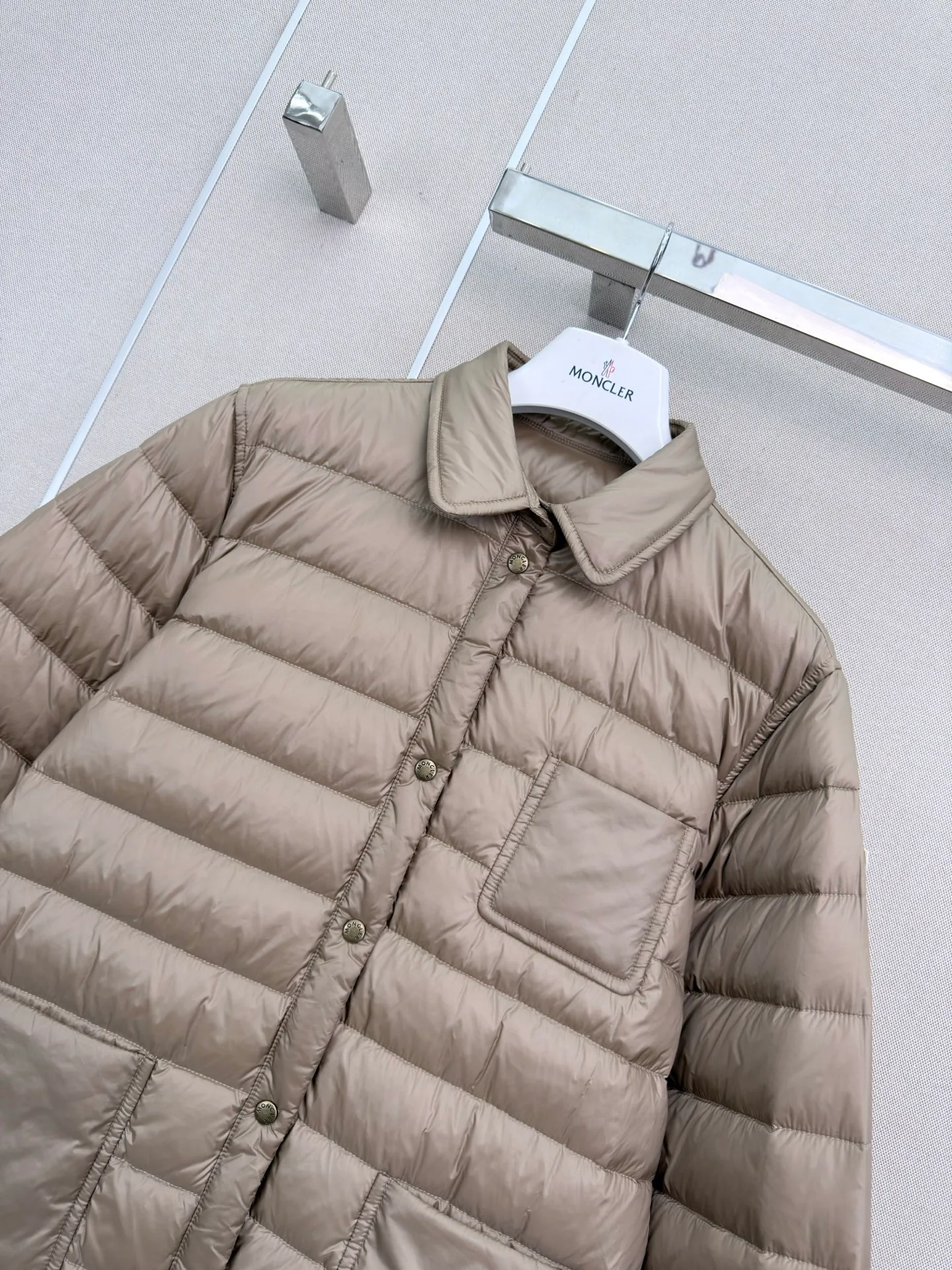 Women's Jackets And Down Jackets MONCLER 18108514