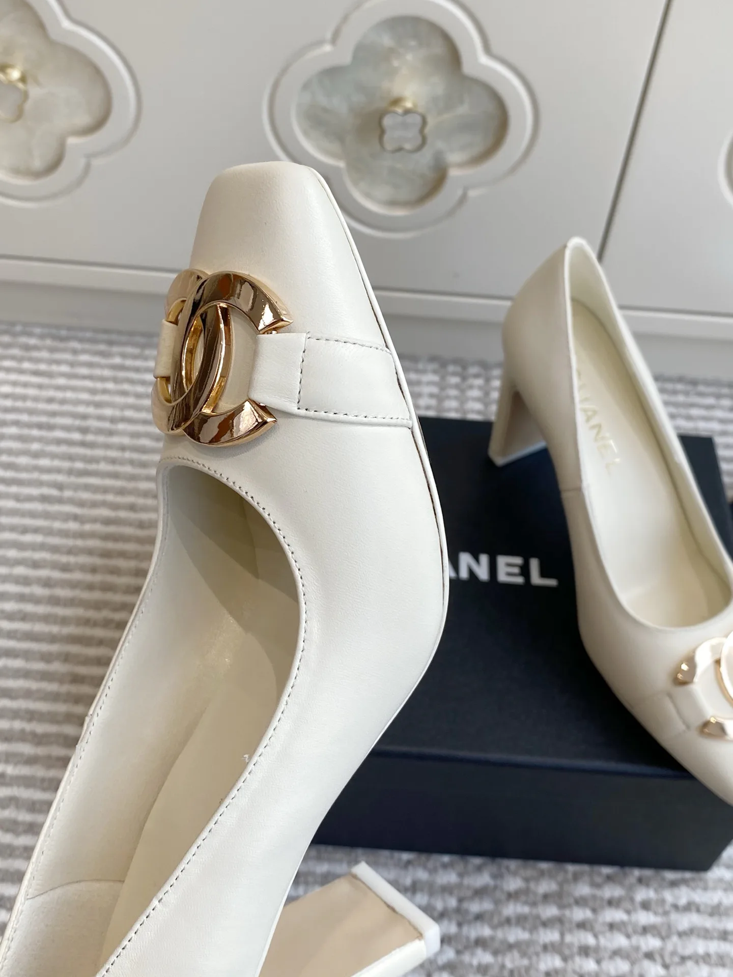 Women's Heels CHANEL 17077274