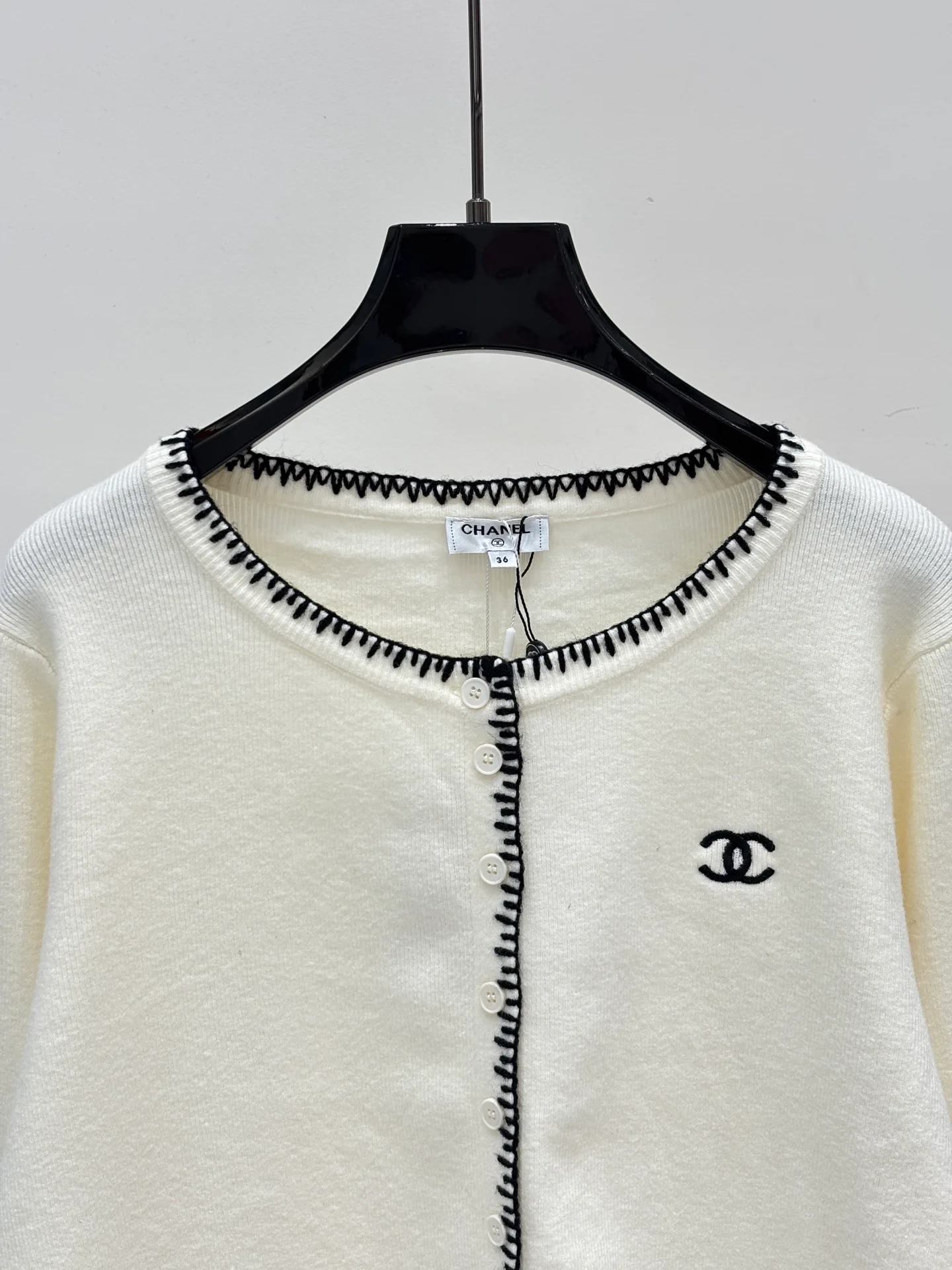Women's Jumpers And Sweaters CHANEL 18138032