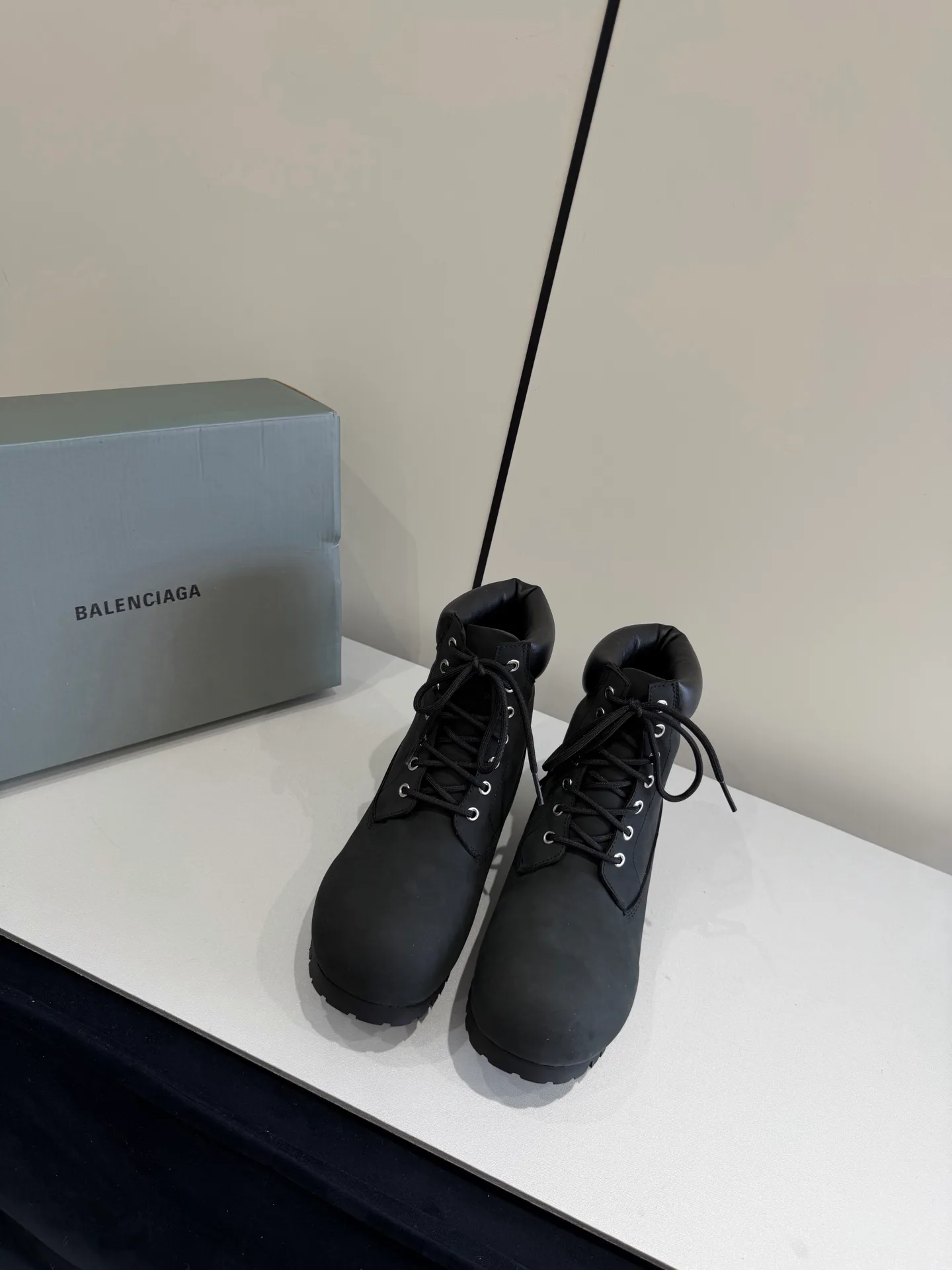 Women's Ankle Boots BALENCIAGA 18470035