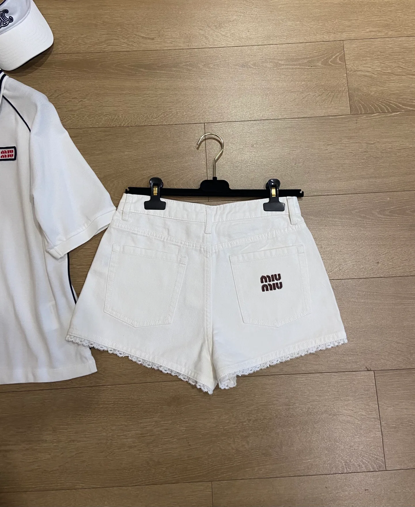 Women's Shorts MIU MIU 17222115