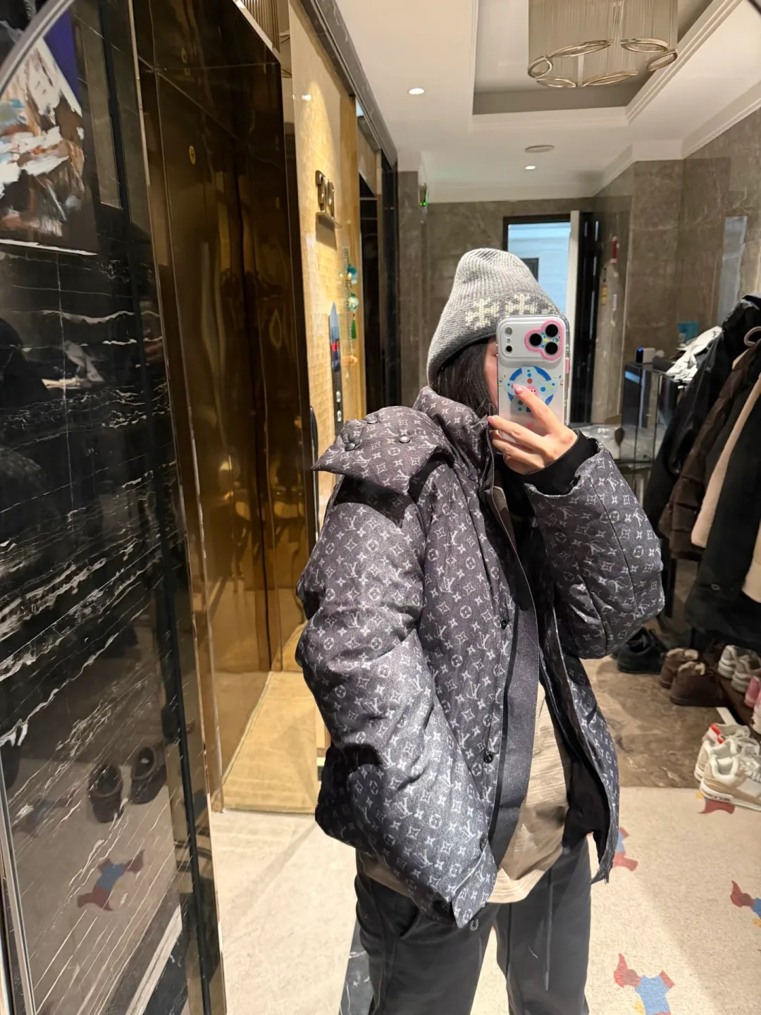 Women's Jackets And Down Jackets LOUIS VUITTON 17959962