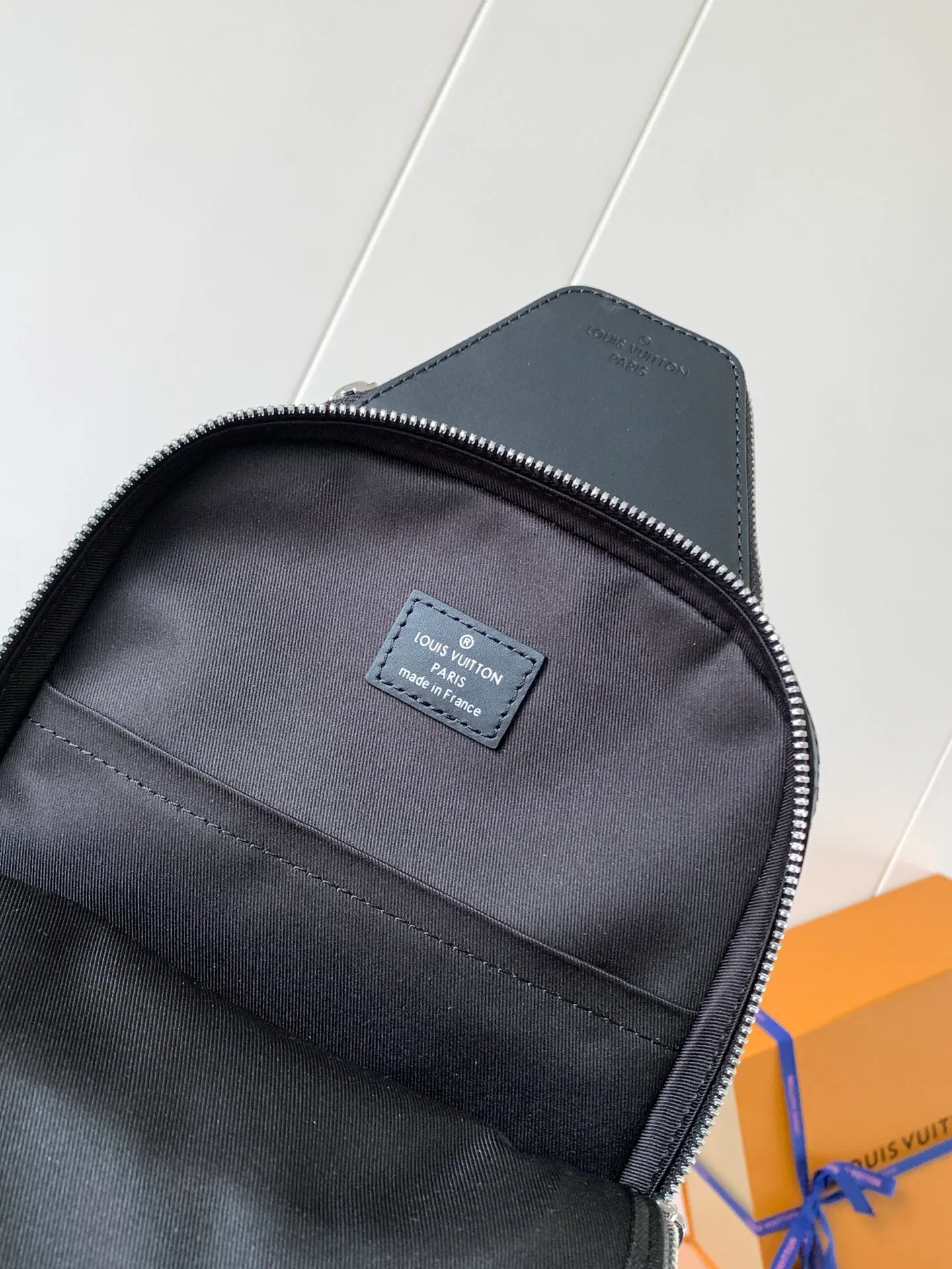 Women's Shoulder Bags LOUIS VUITTON 17948729