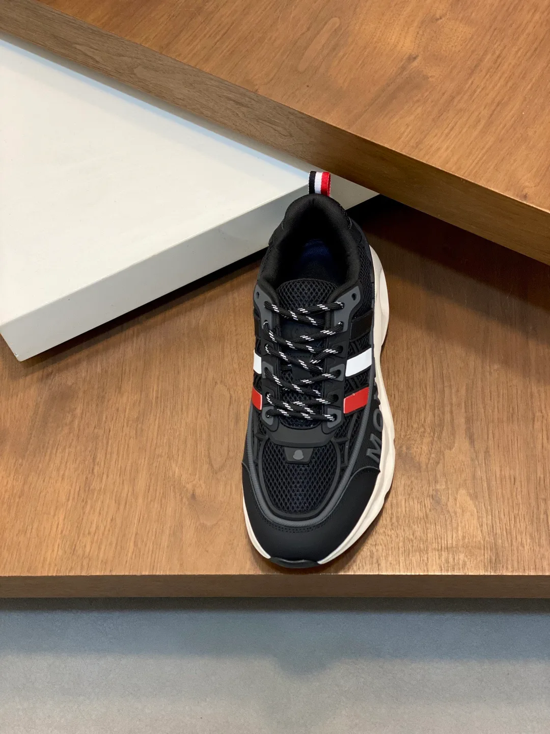 Men's Sneakers MONCLER 18079000