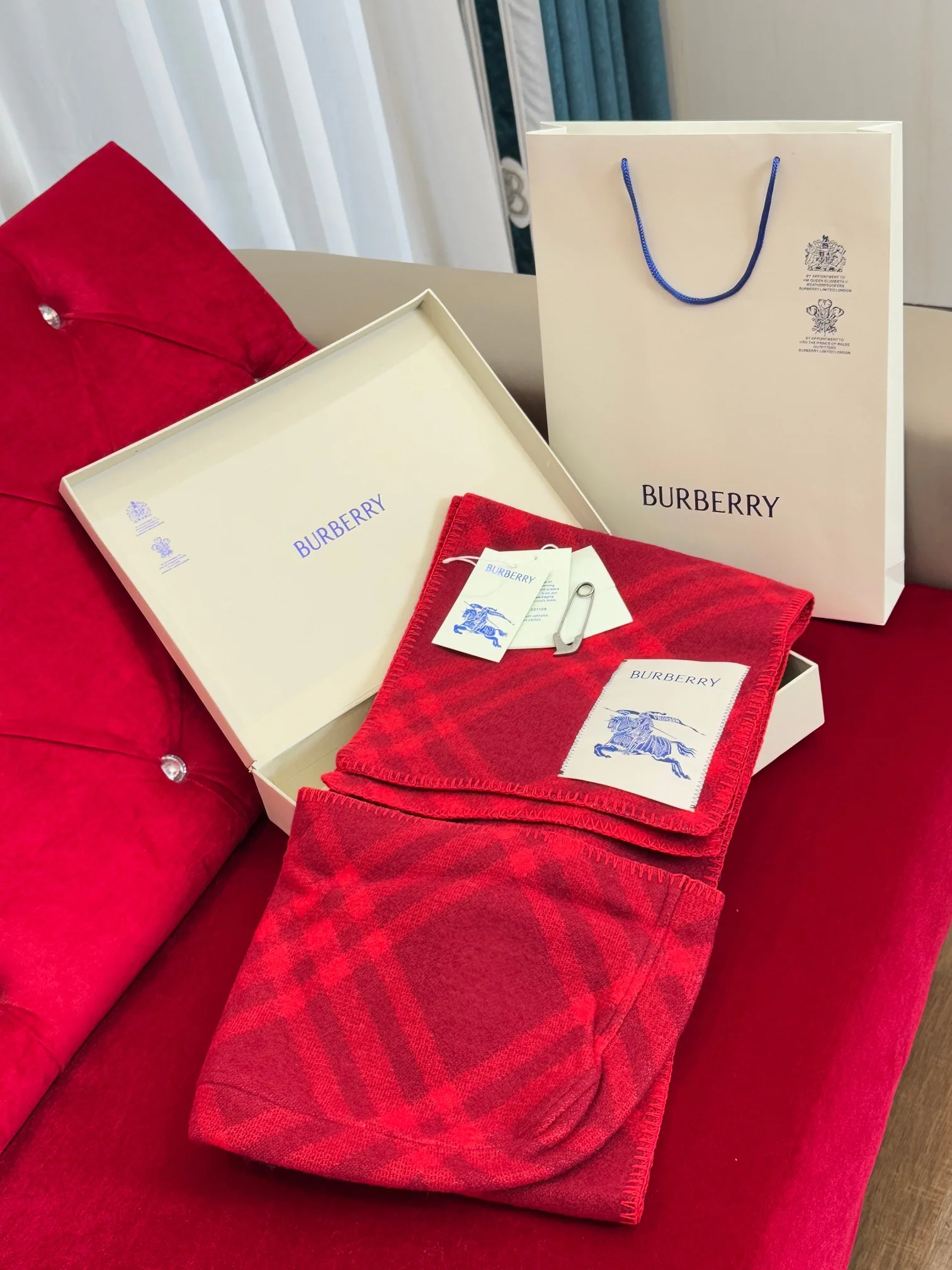 Scarves BURBERRY 18287554