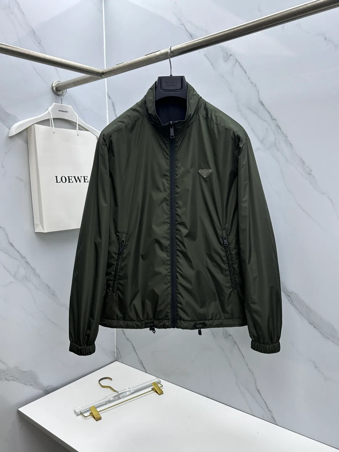 Куртки И Пуховики Мужские Prada 18596940