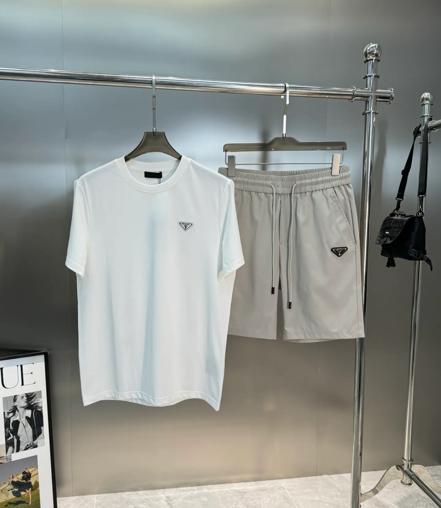 Men's T-Shirts PRADA 17223758