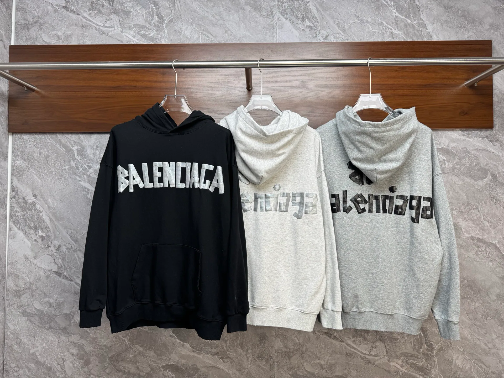 Women's Sweatshirts And Hoodies BALENCIAGA 18182349