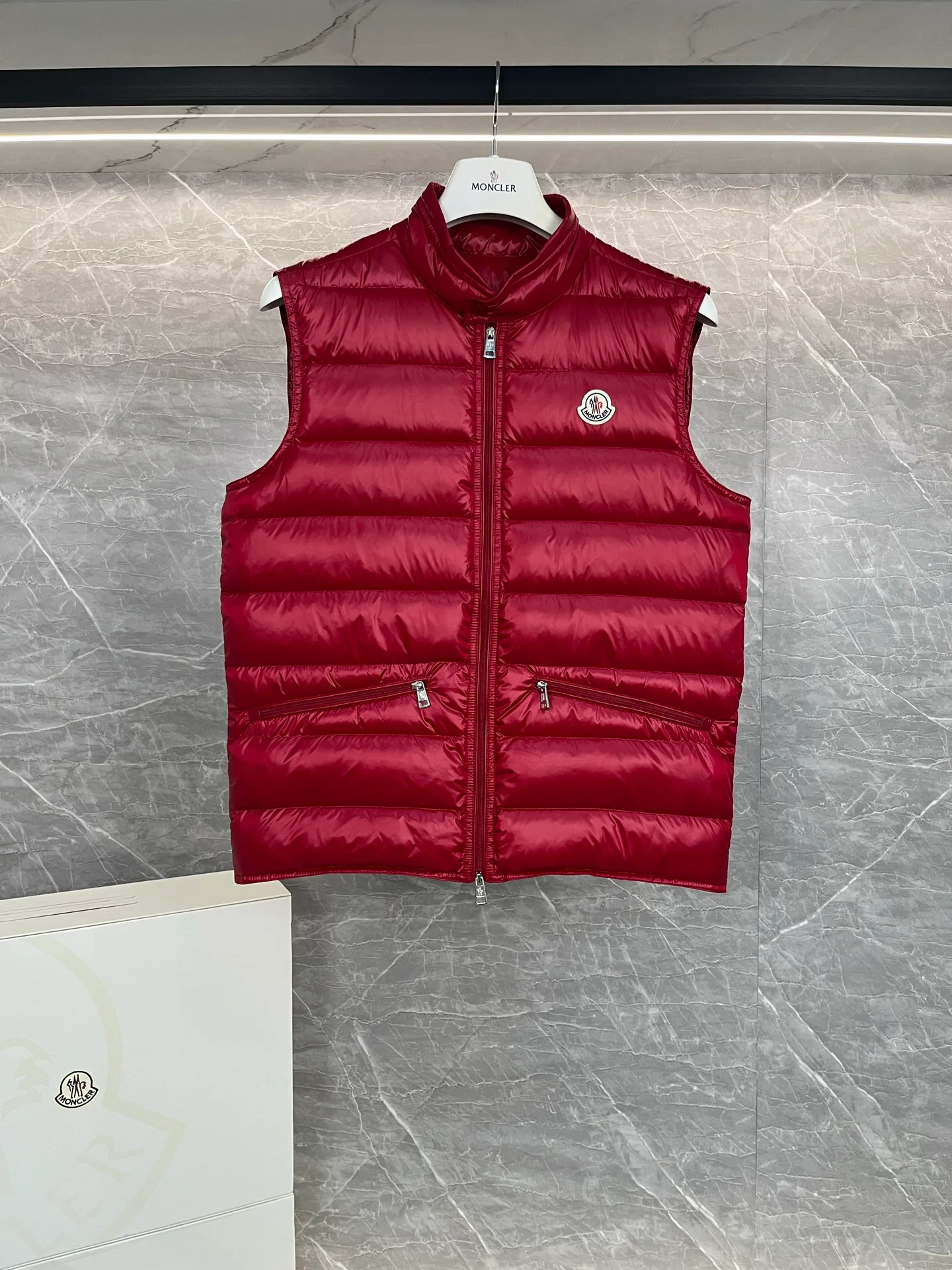 Women's Vests MONCLER 18199681
