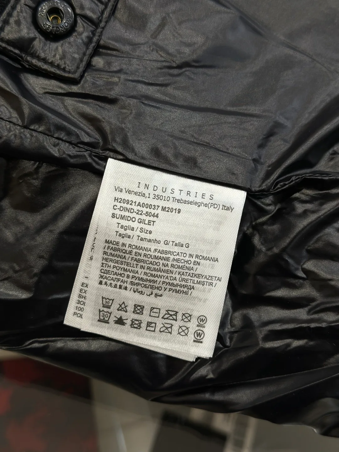 Men's Jackets And Down Jackets MONCLER 18359913