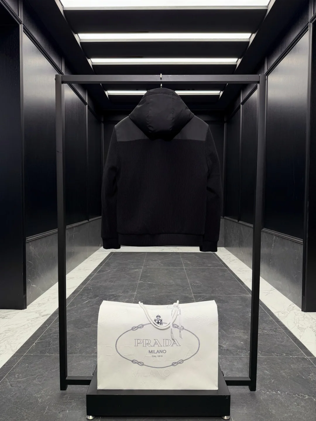 Куртки И Пуховики Мужские Prada 18596156