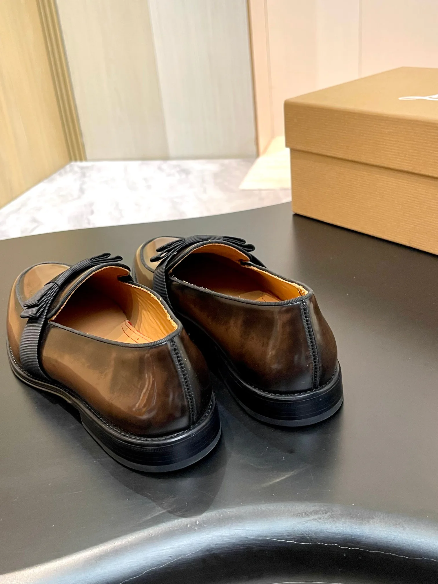 Men's Loafers And Dress Shoes CHRISTIAN LOUBOUTIN 18117252