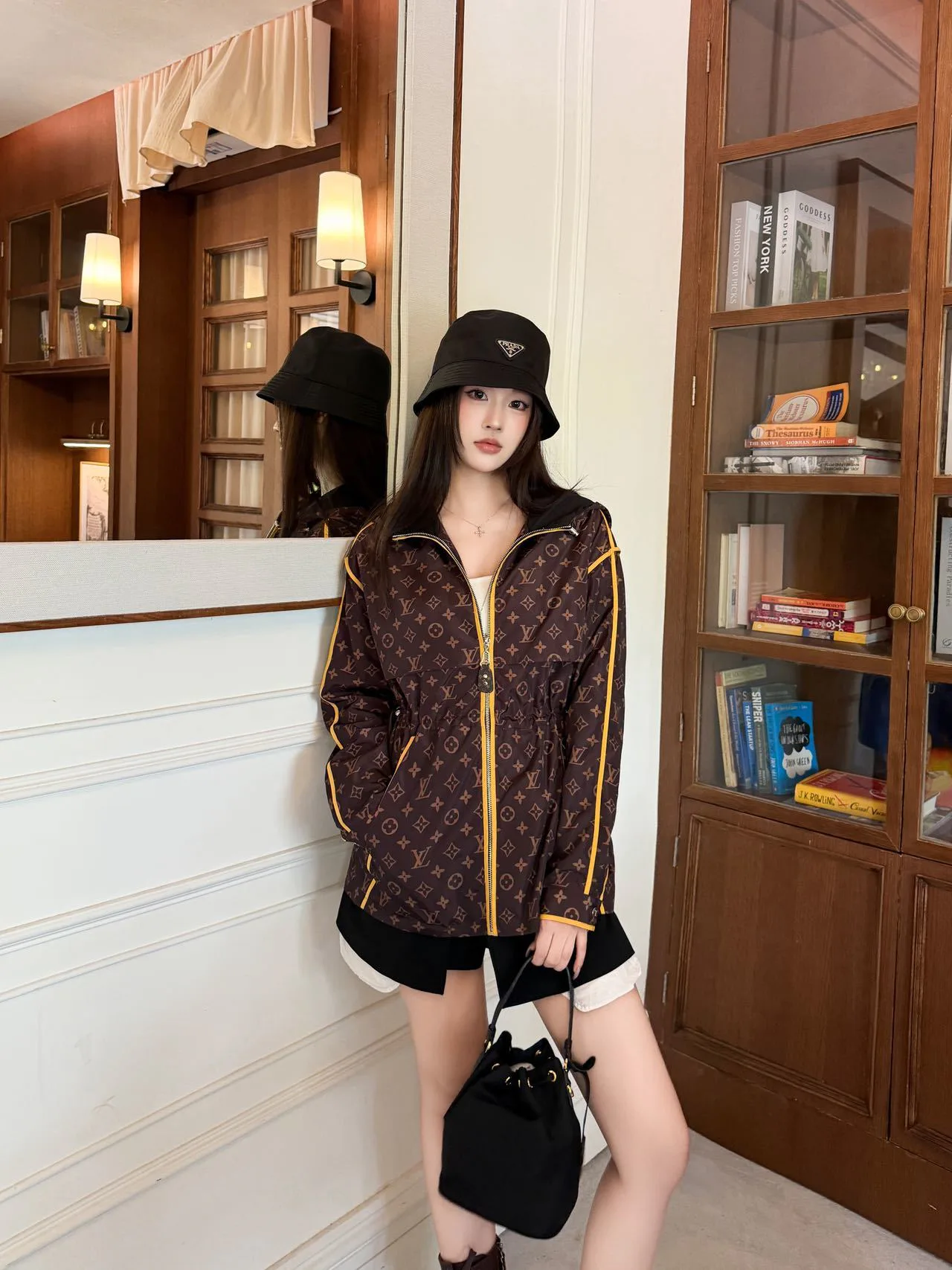 Women's Jackets And Down Jackets LOUIS VUITTON 18167406