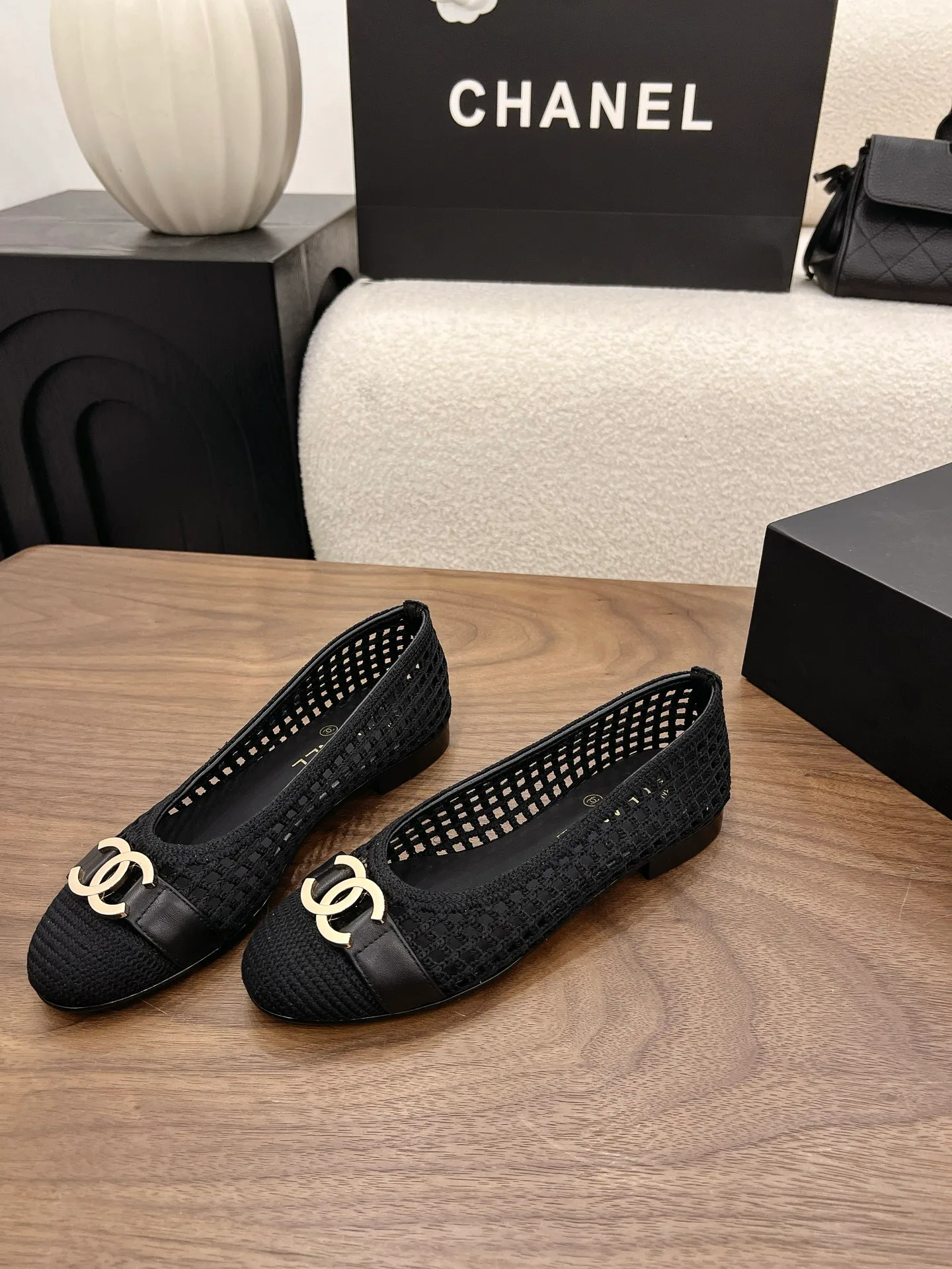 Women's Ballet Flats CHANEL 17342668