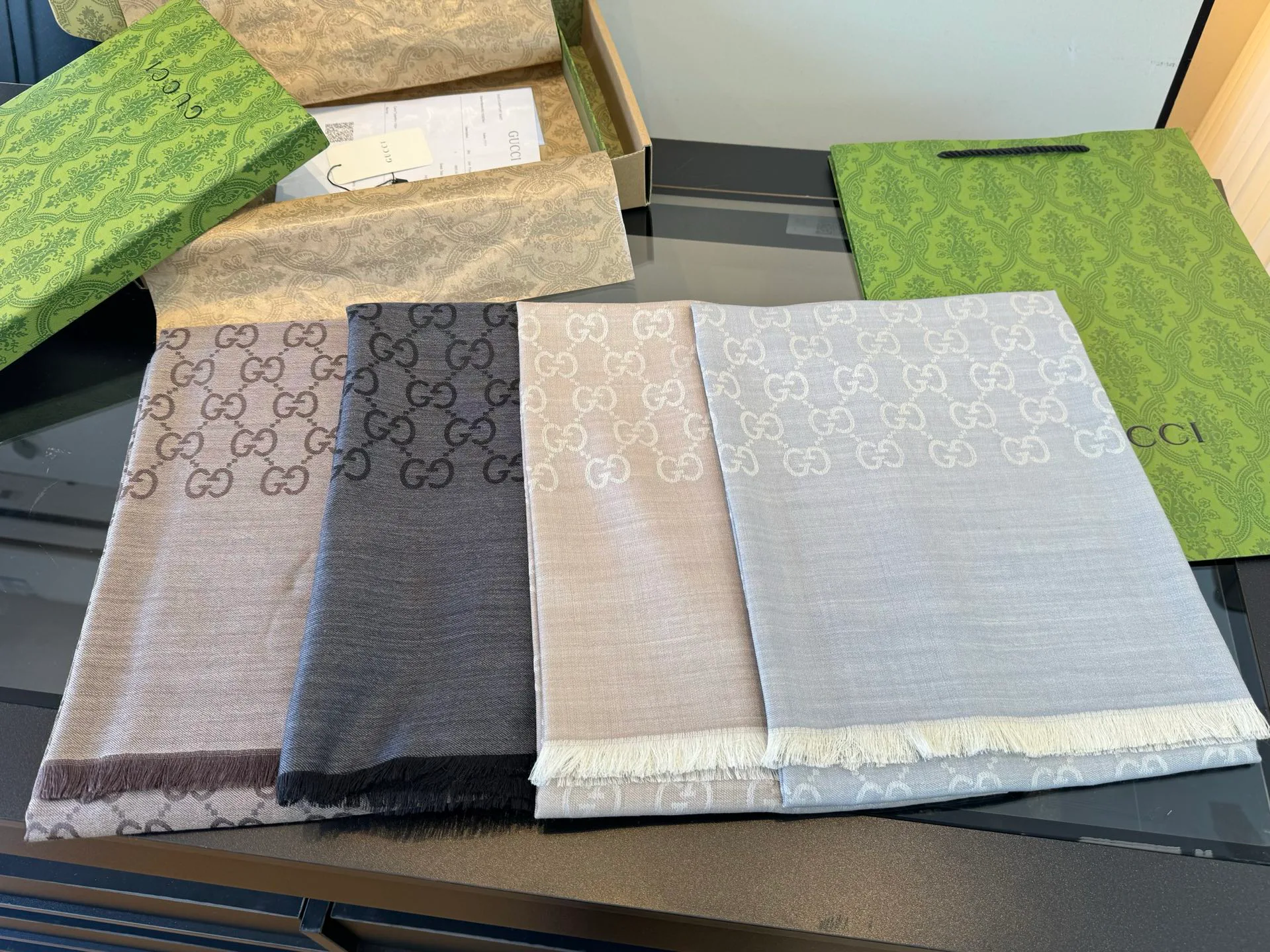 Scarves GUCCI 17906923