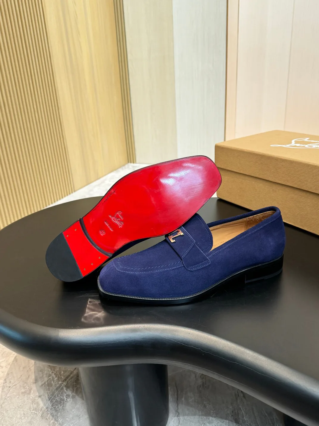 Men's Loafers And Dress Shoes CHRISTIAN LOUBOUTIN 18119136