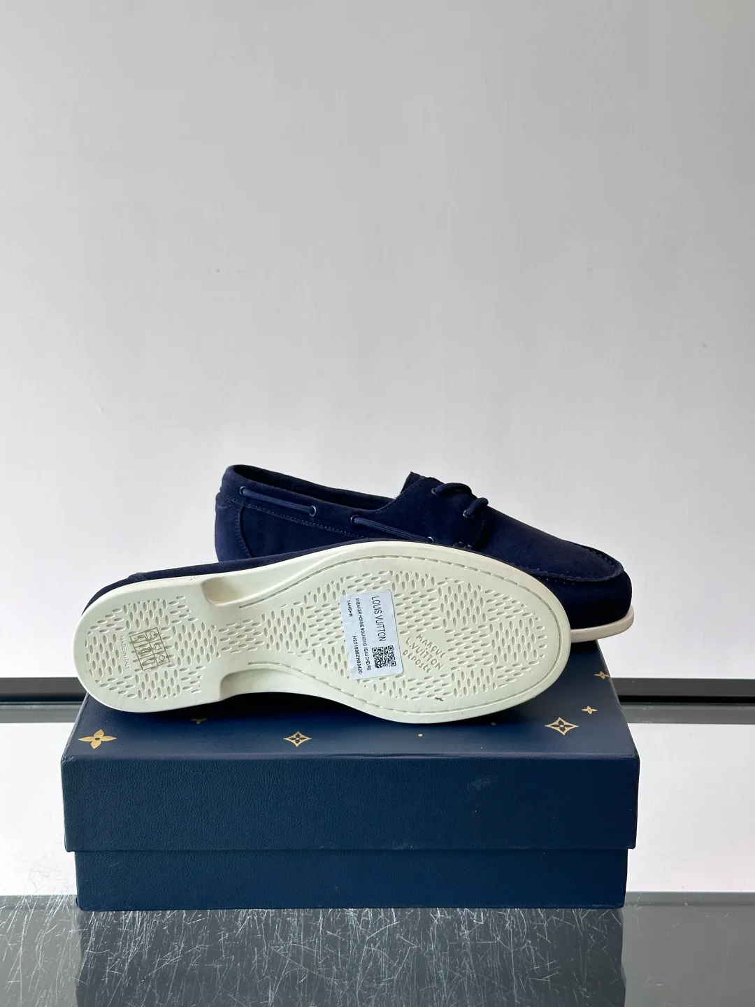 Men's Loafers And Dress Shoes LOUIS VUITTON 17941069