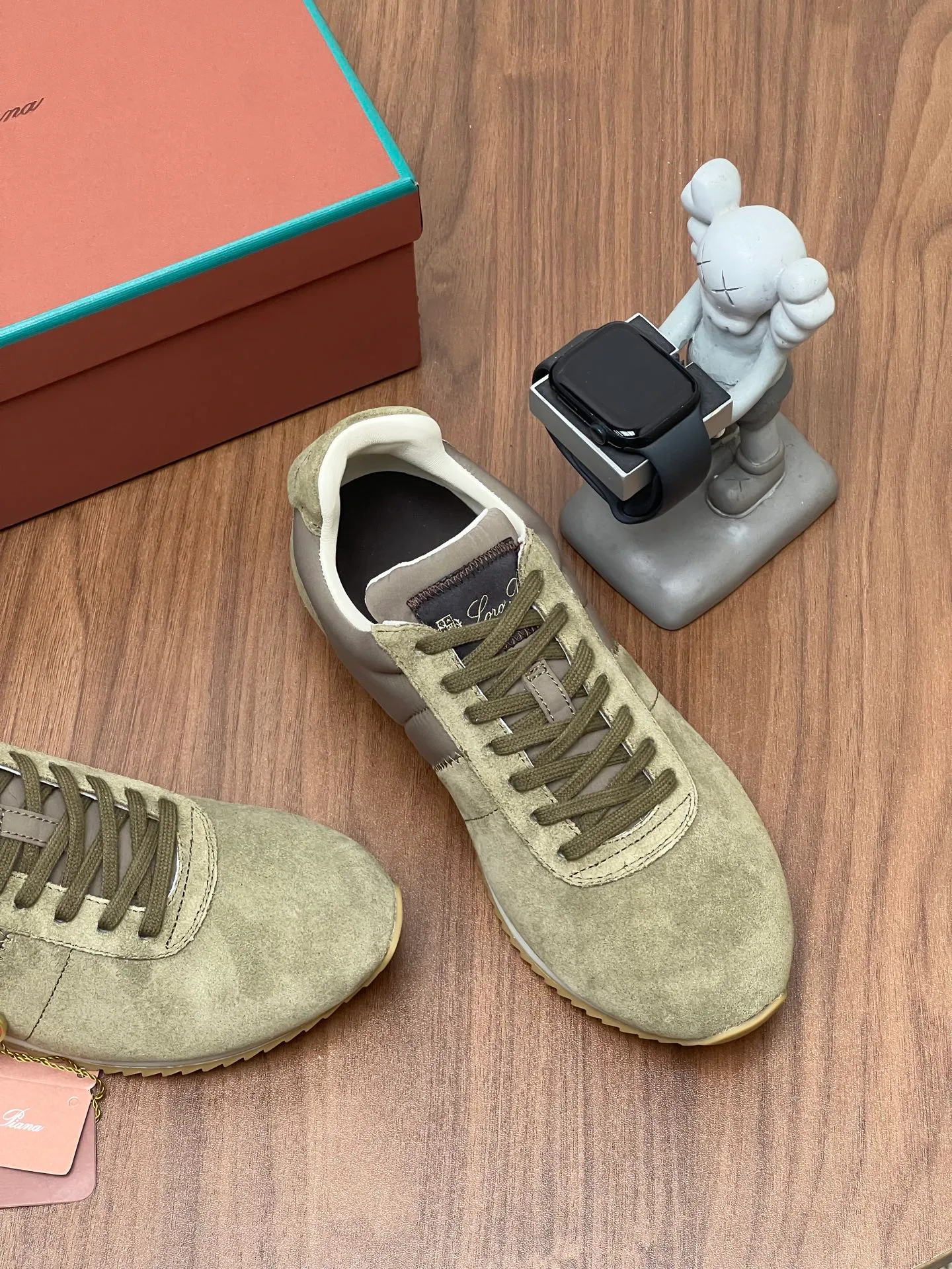 Women's Sneakers LORO PIANA 17787097