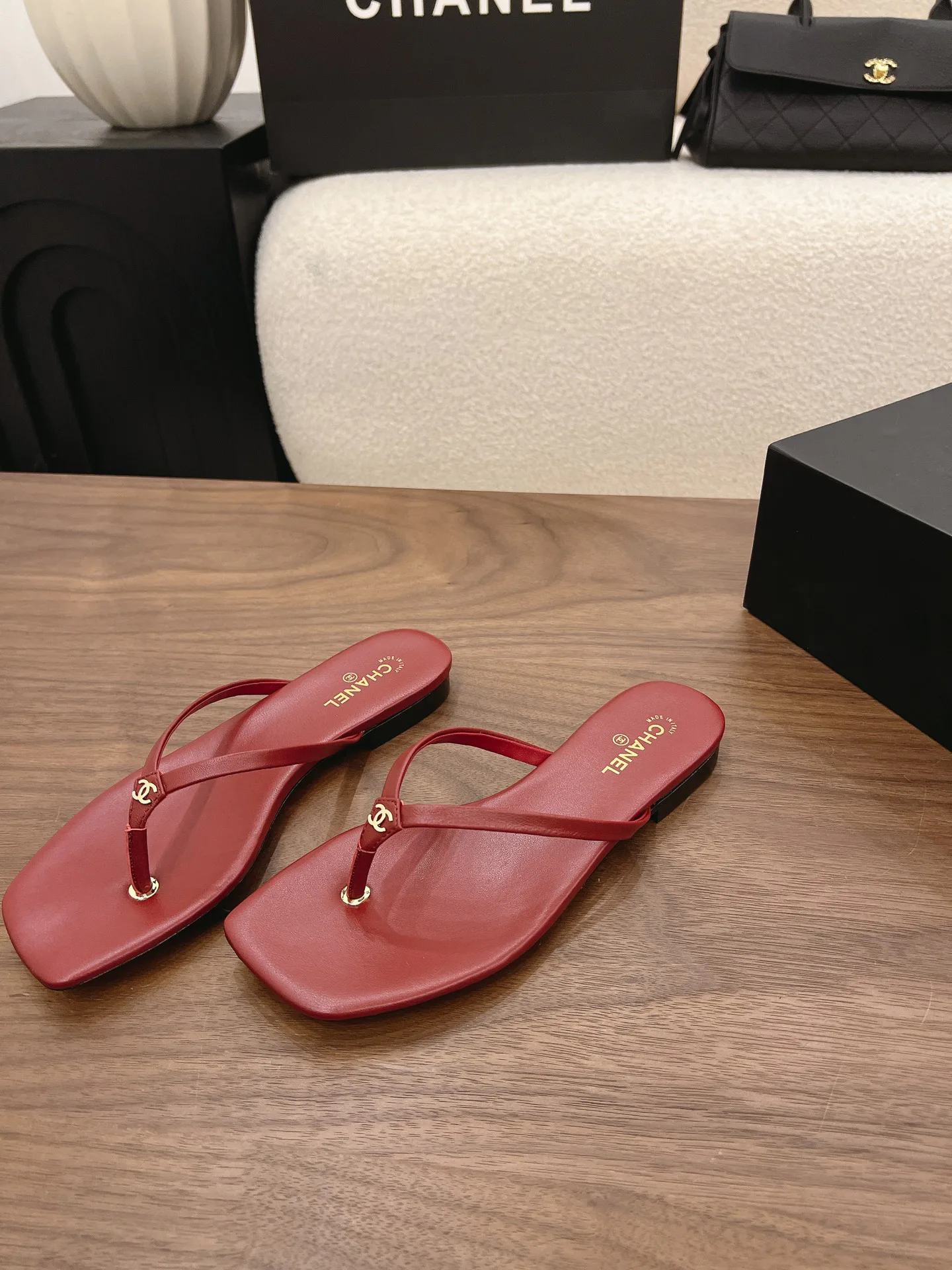 Women's Flip-Flops CHANEL 16944163