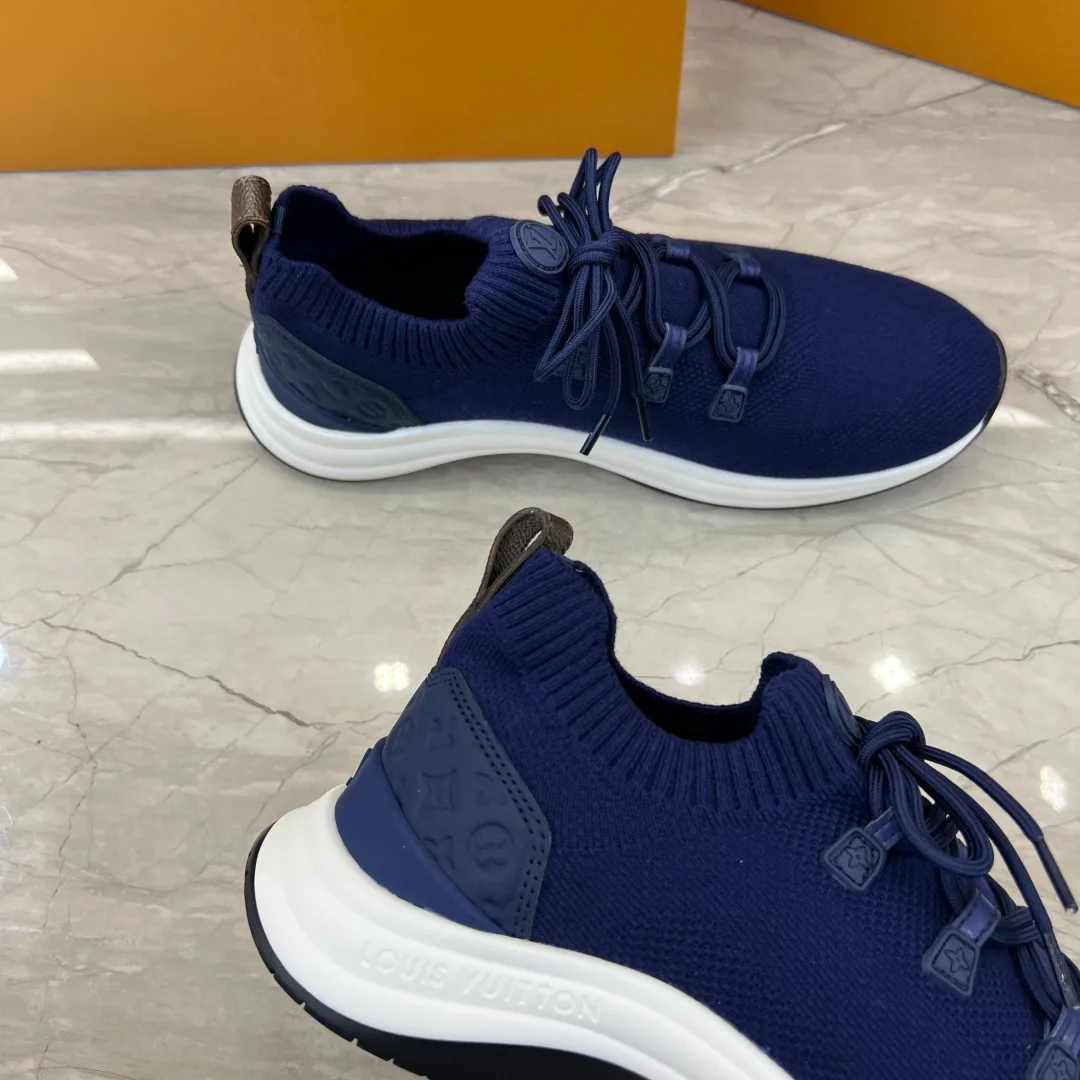 Men's Sneakers LOUIS VUITTON 18227052
