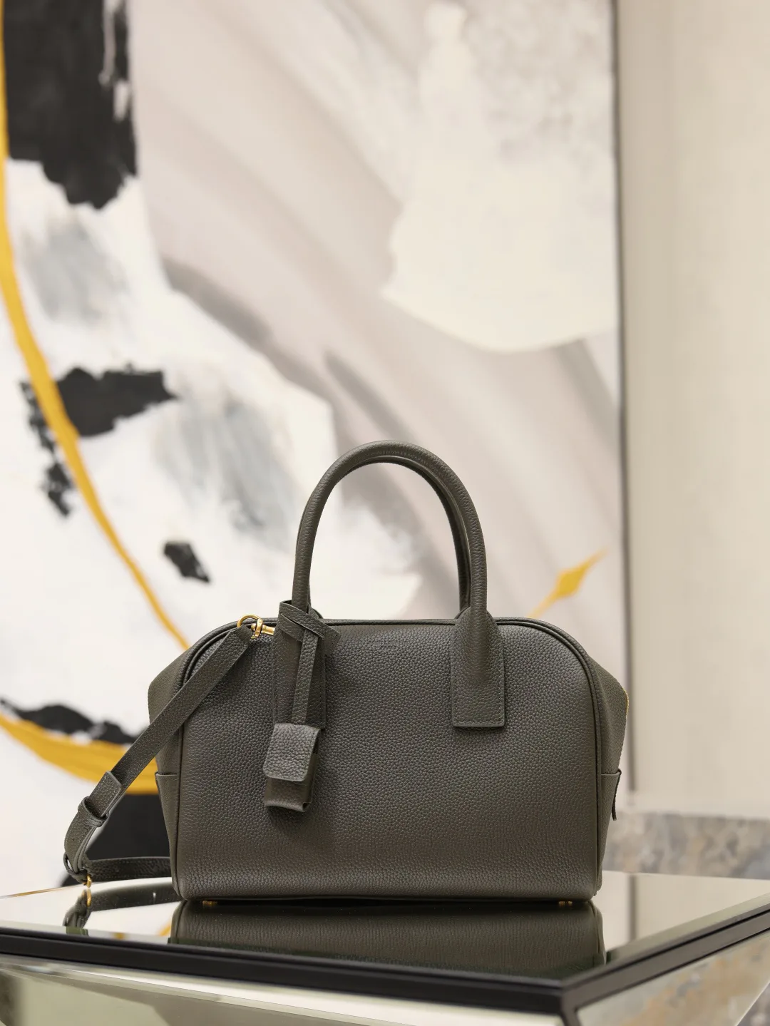 Women's Classic Handbags SAINT LAURENT 17993938