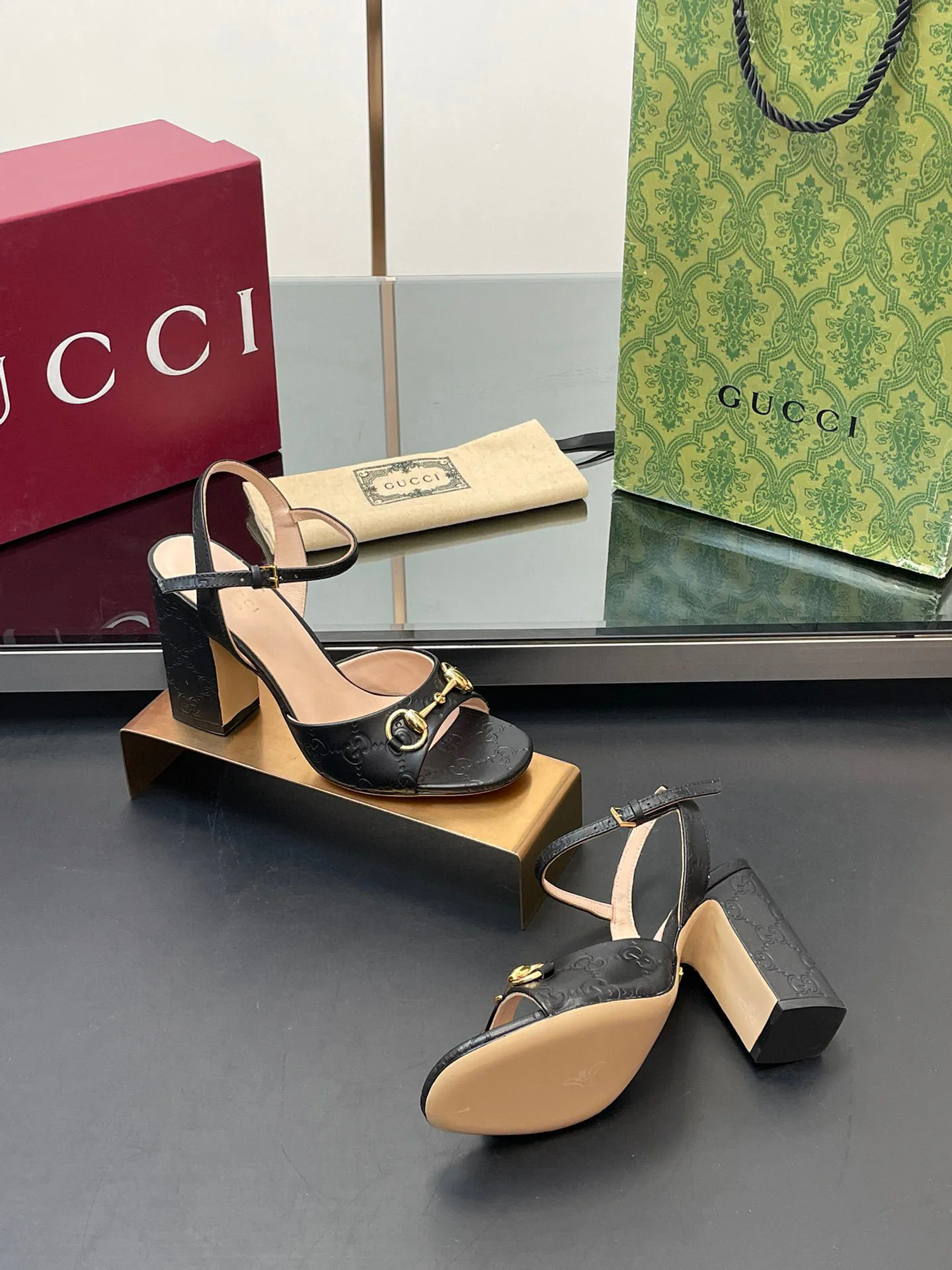Women's Open-Toe Sandals GUCCI 17614710