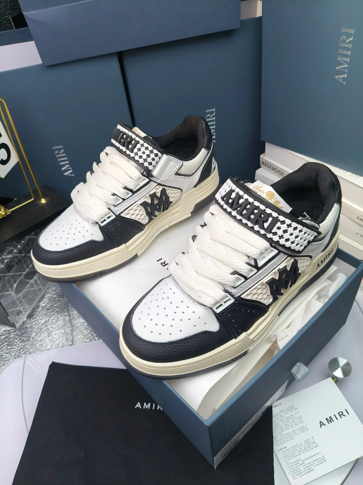 Women's Sneakers AMIRI 17514999