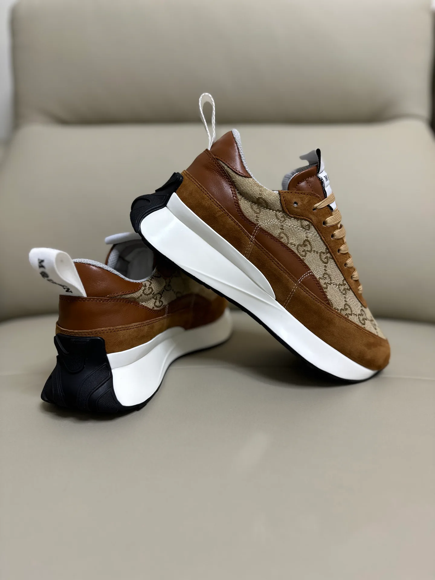 Кроссовки Женские Alexander Mcqueen 18616743