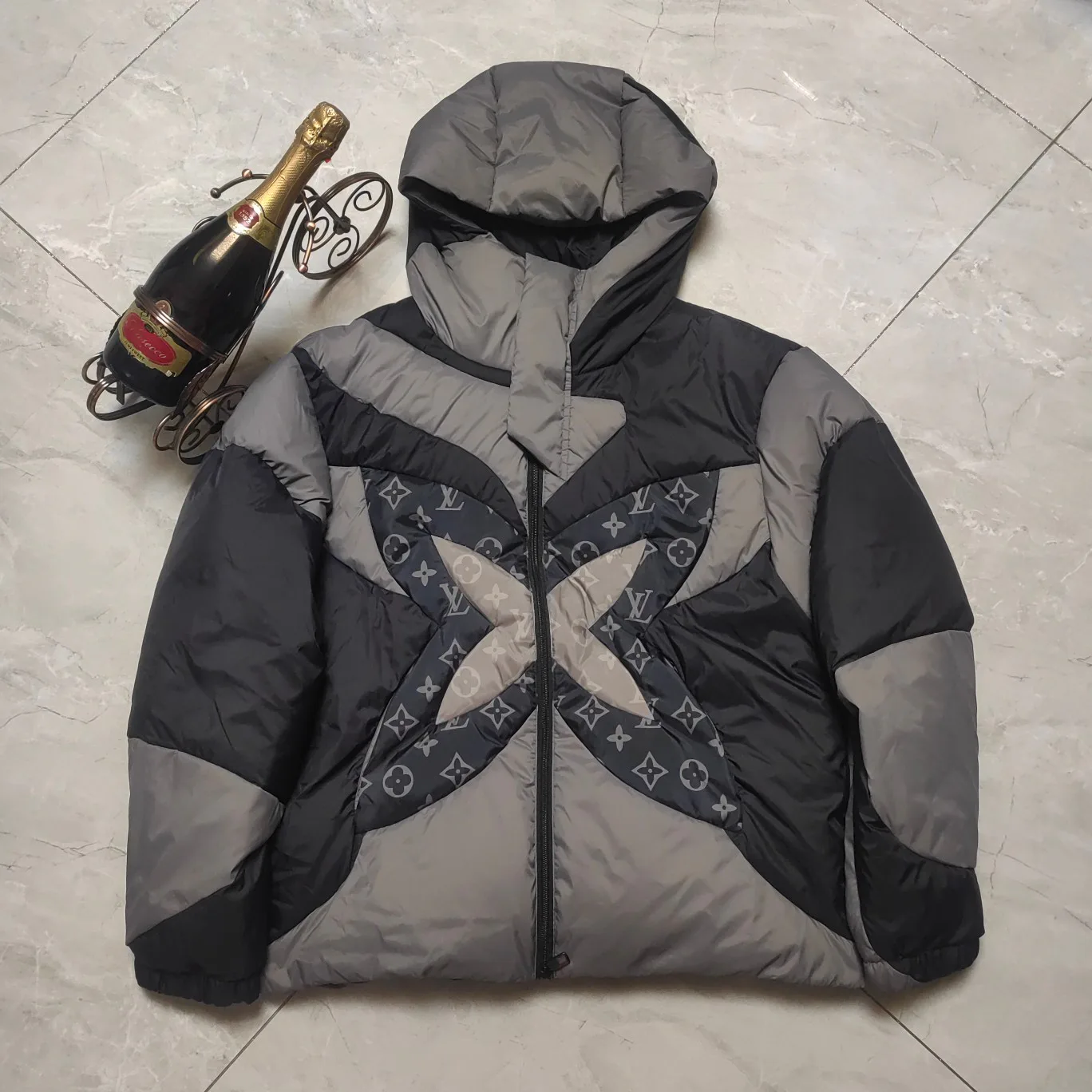 Women's Jackets And Down Jackets LOUIS VUITTON 18111460