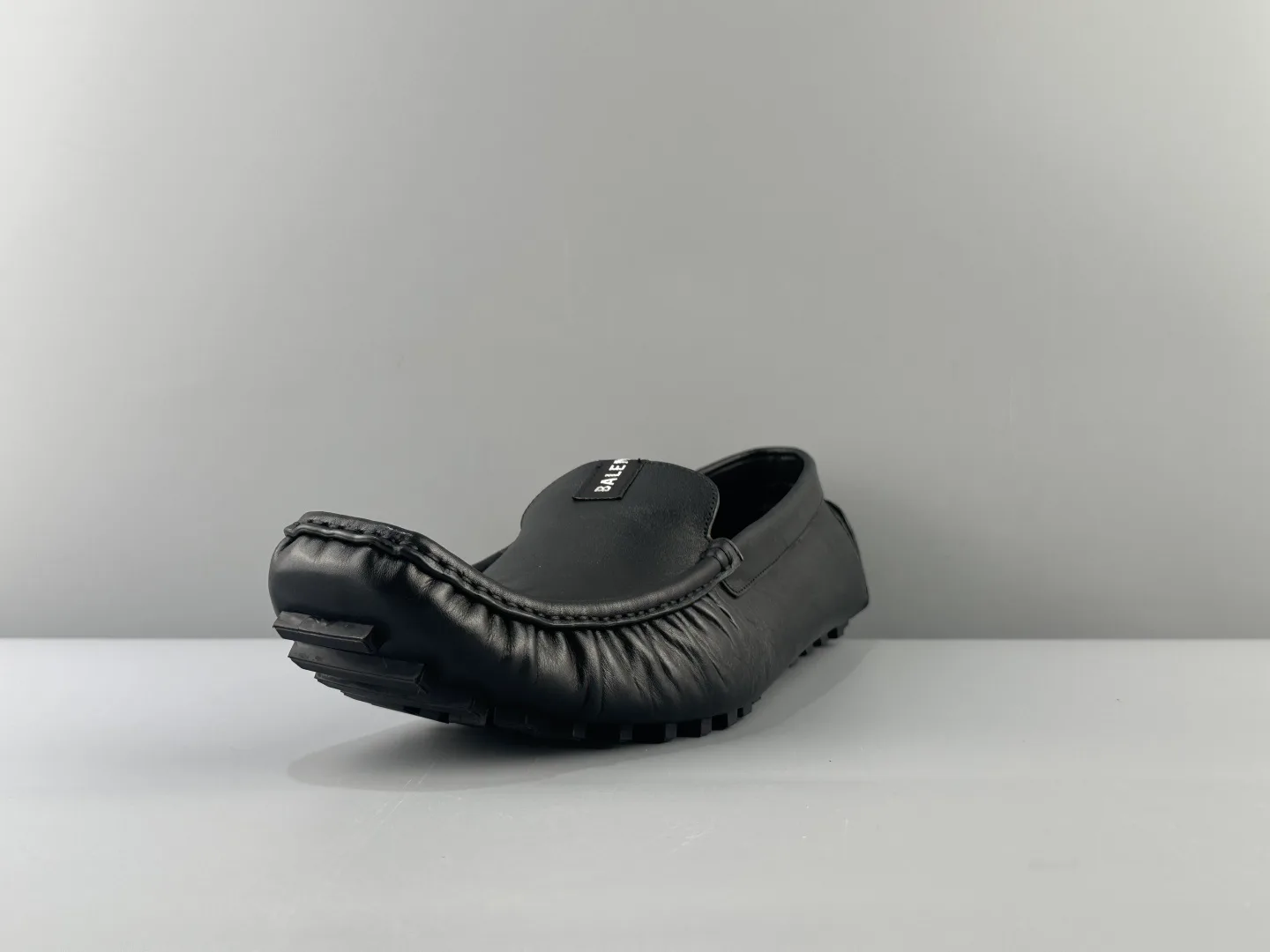 Men's Loafers And Dress Shoes BALENCIAGA 17891582