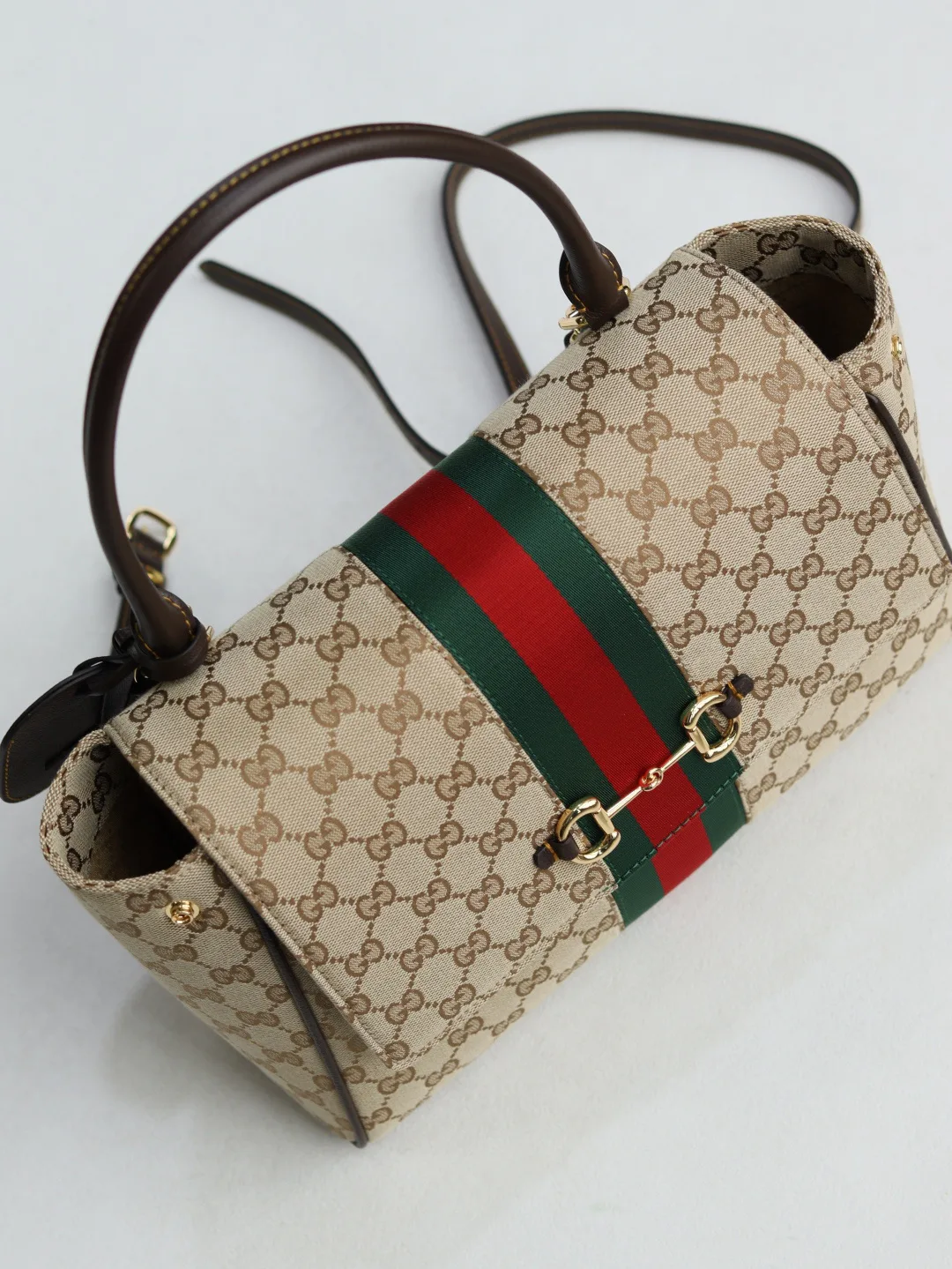 Классические Сумки Женские Gucci 18614577