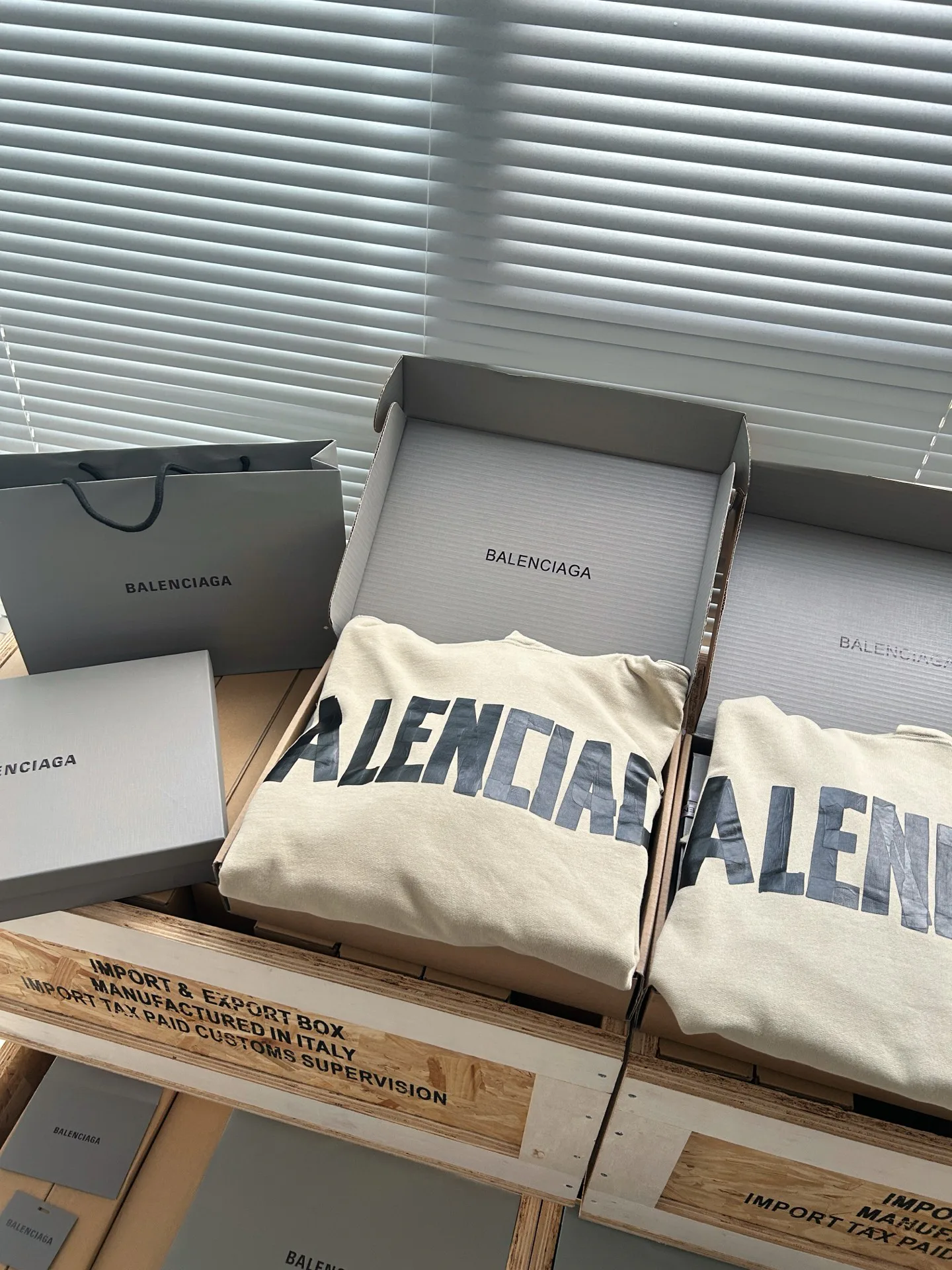 Футболки Мужские Balenciaga 18662956