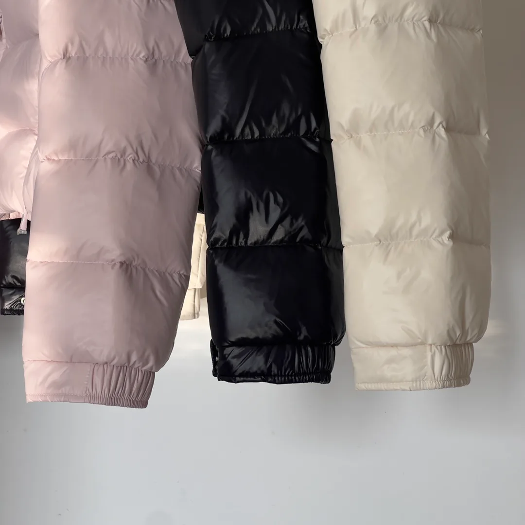 Women's Jackets And Down Jackets MONCLER 18416139