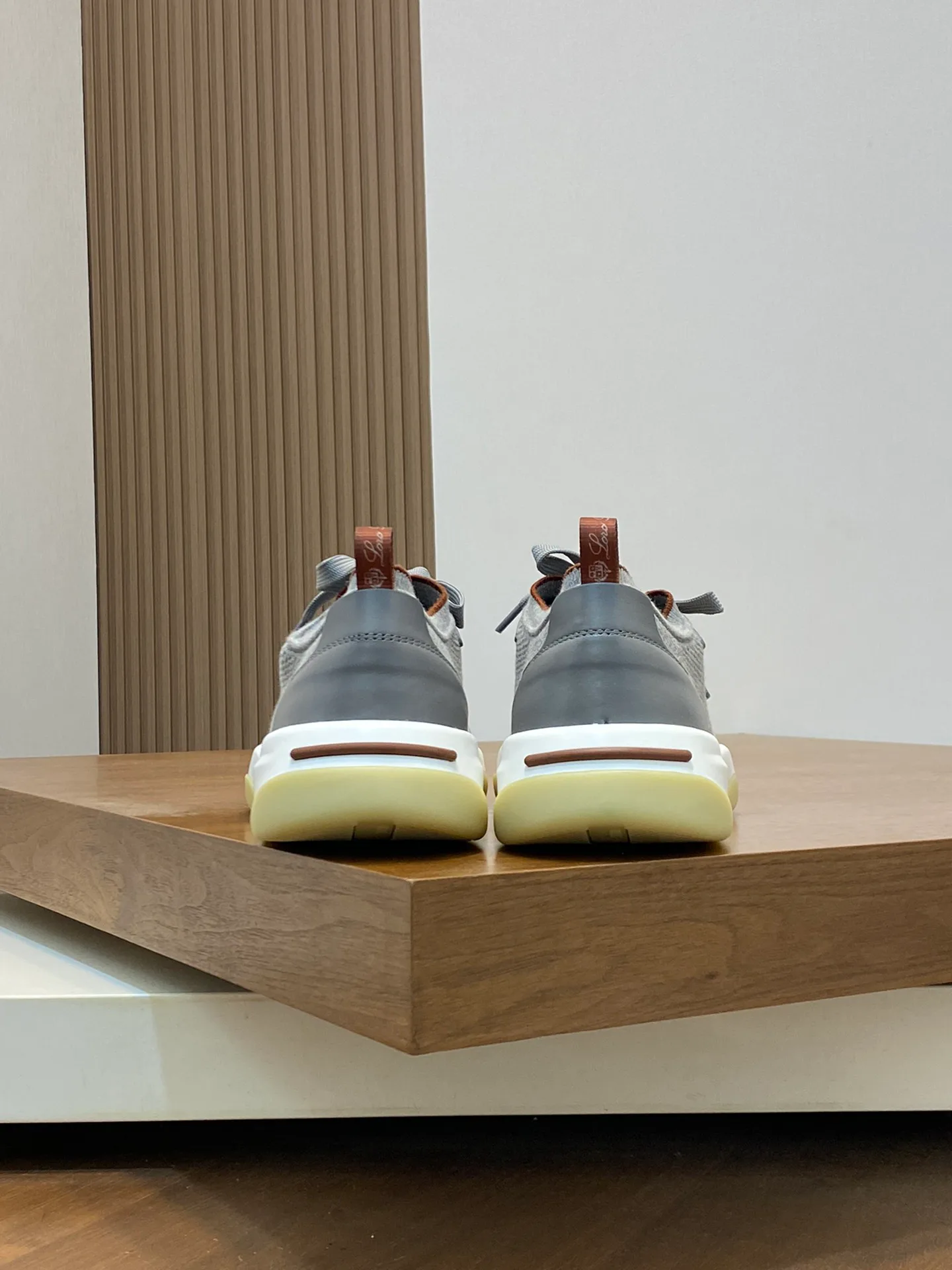 Men's Sneakers LORO PIANA 17862430