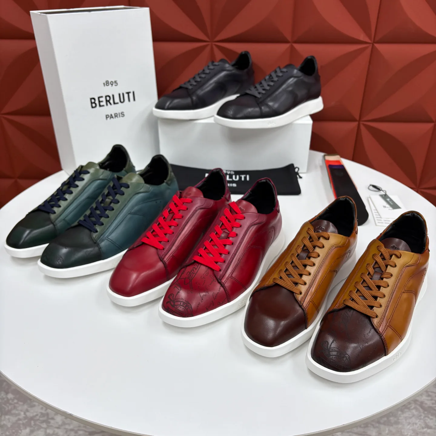 Men's Sneakers BERLUTI 17880685