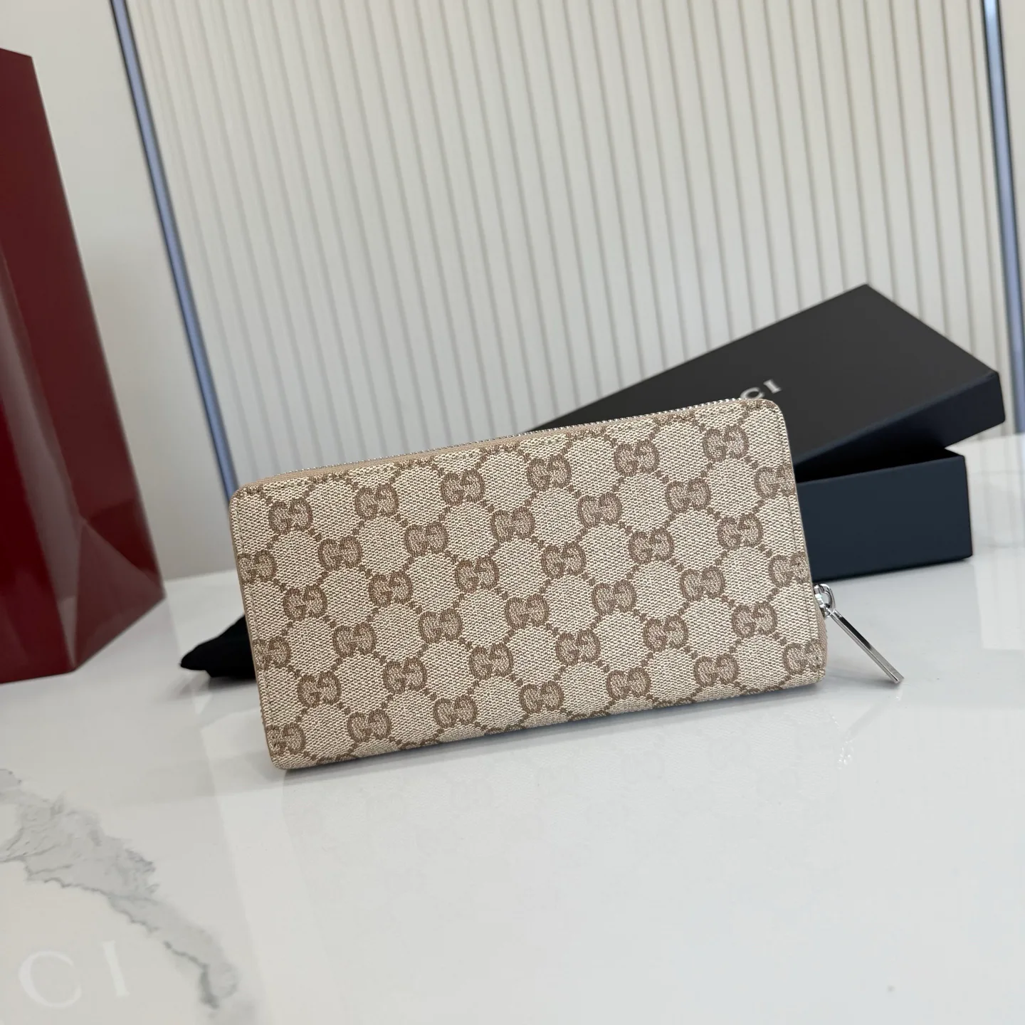 Women's Clutches GUCCI 17948269