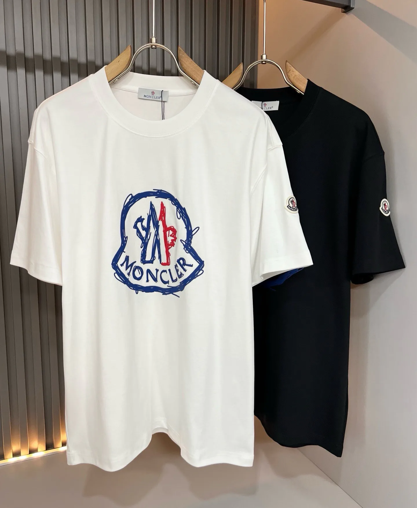 Men's T-Shirts MONCLER 18395763