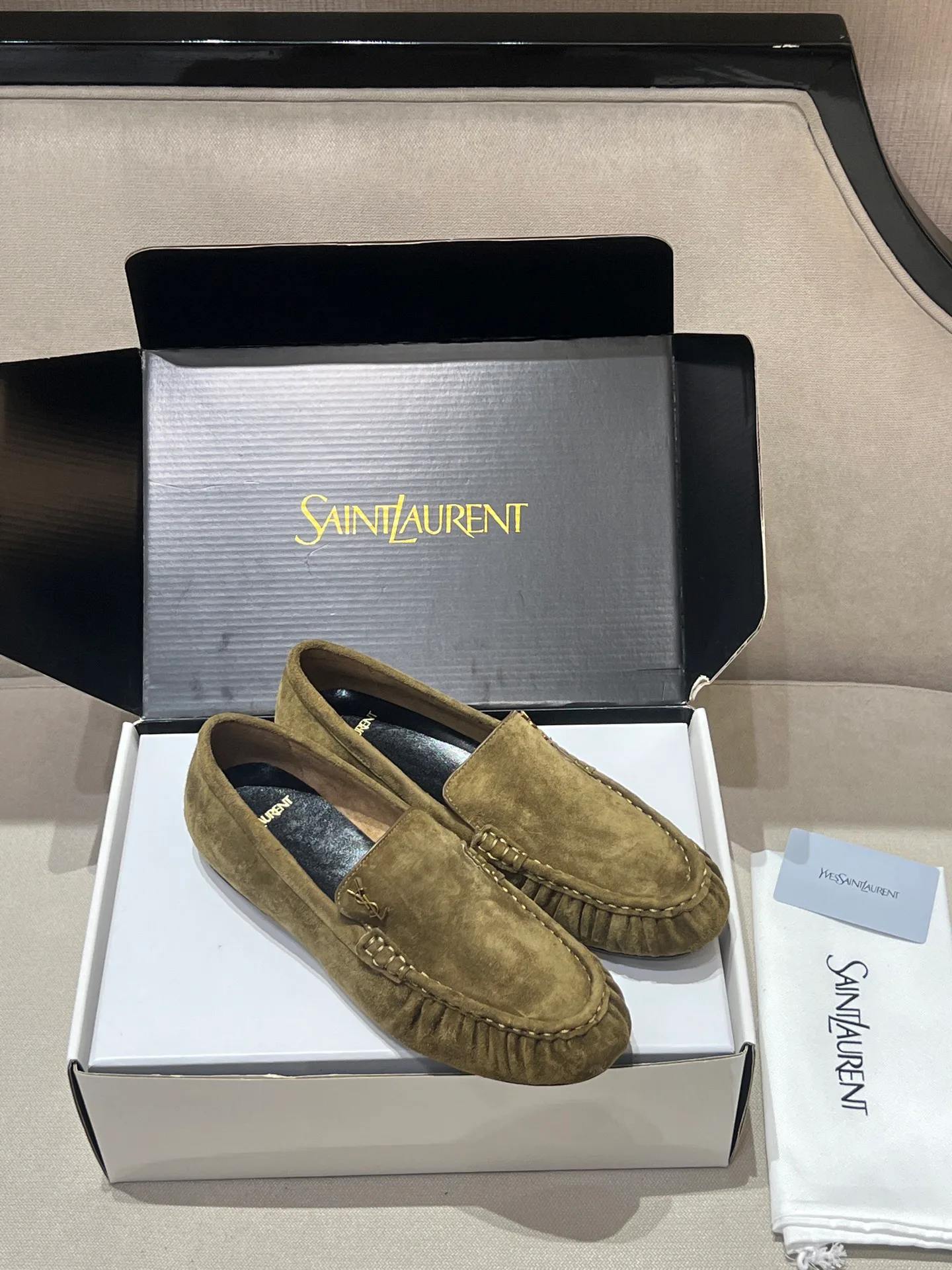 Women's Loafers And Moccasins SAINT LAURENT 17897584