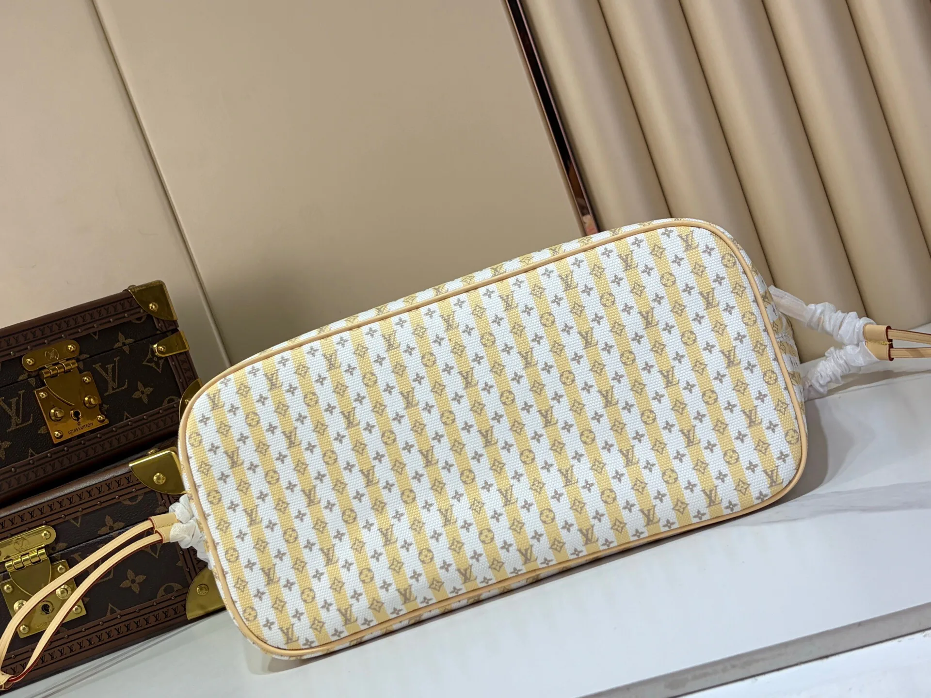 Women's Classic Handbags LOUIS VUITTON 16893048