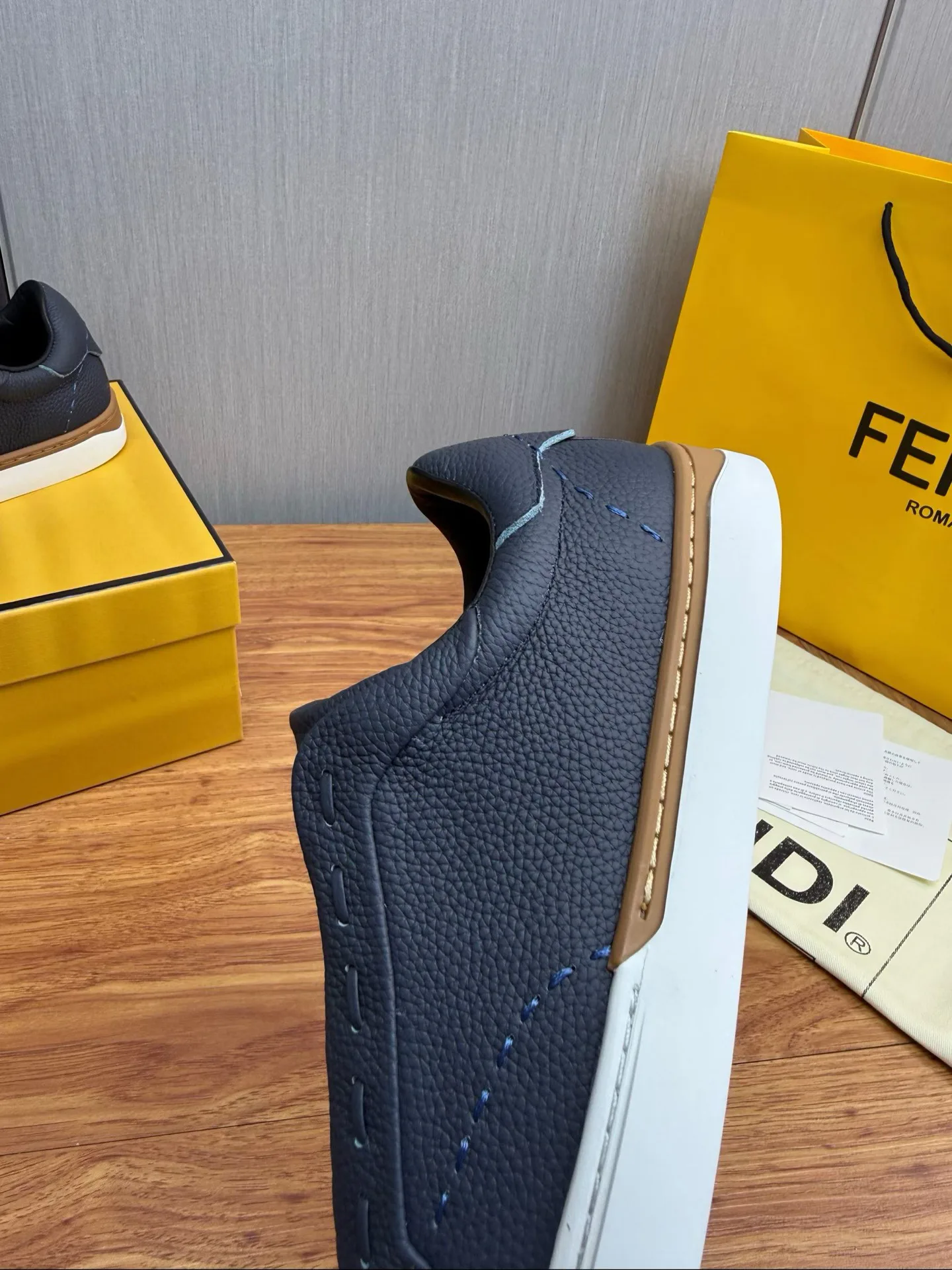 Men's Sneakers FENDI 18103056