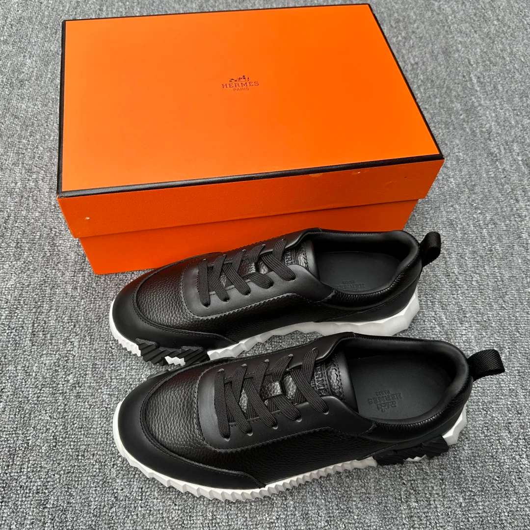 Men's Sneakers HERMES 18076156
