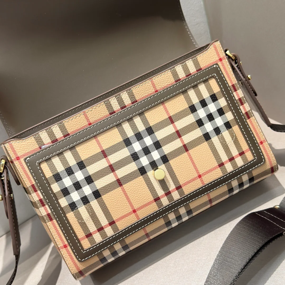 Women's Shoulder Bags BURBERRY 17948665